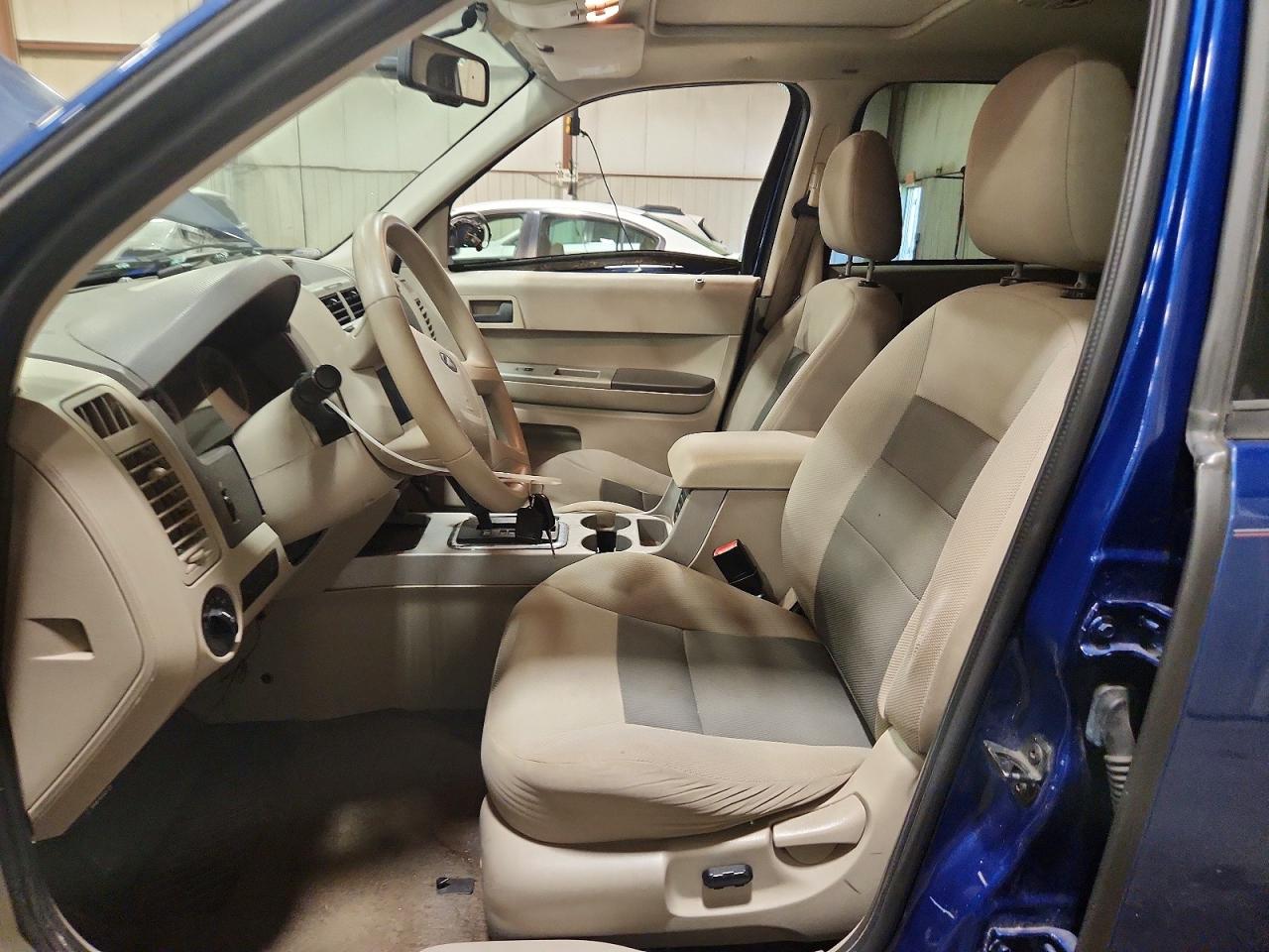 2008 Ford Escape Xlt Blue vin: 1FMCU03Z88KB25321