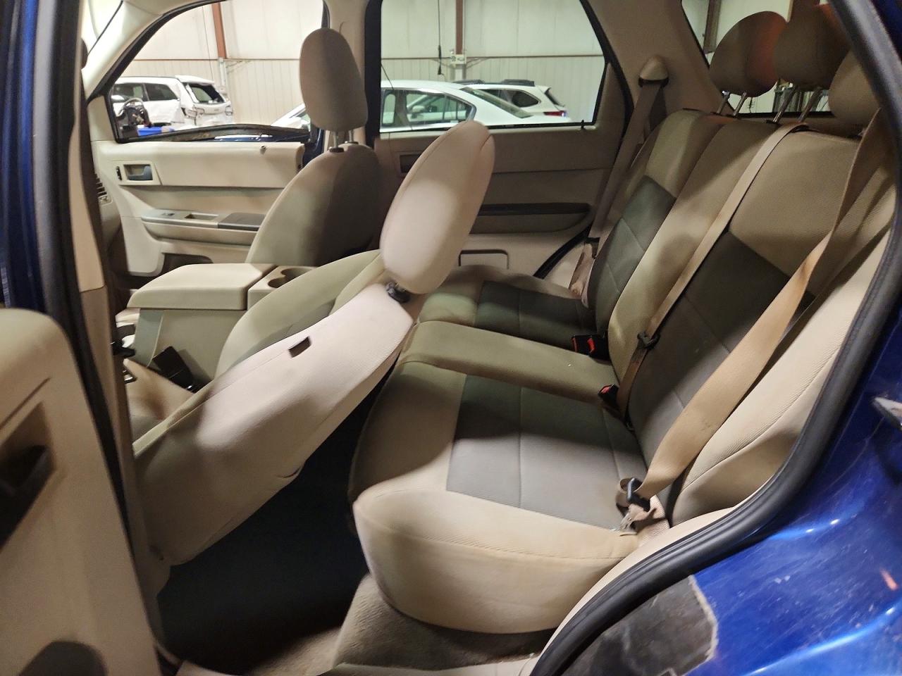 2008 Ford Escape Xlt Blue vin: 1FMCU03Z88KB25321