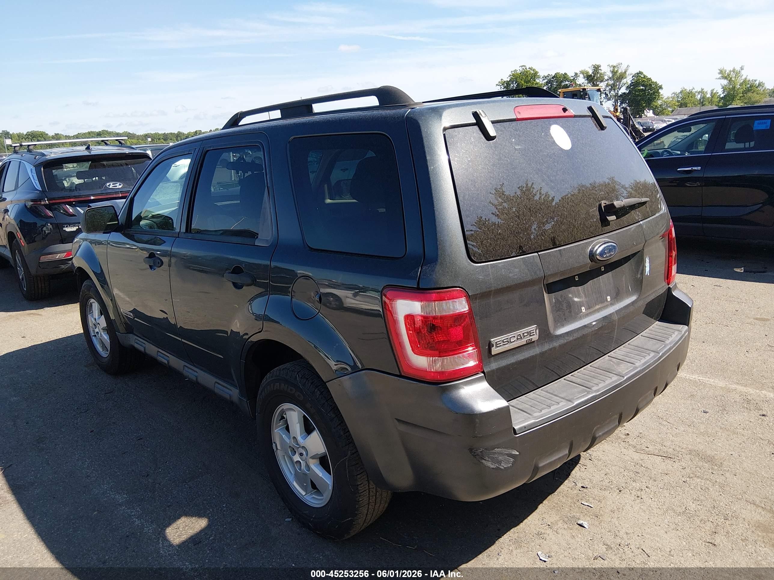 2008 Ford Escape Xlt Gray vin: 1FMCU03Z88KC41277