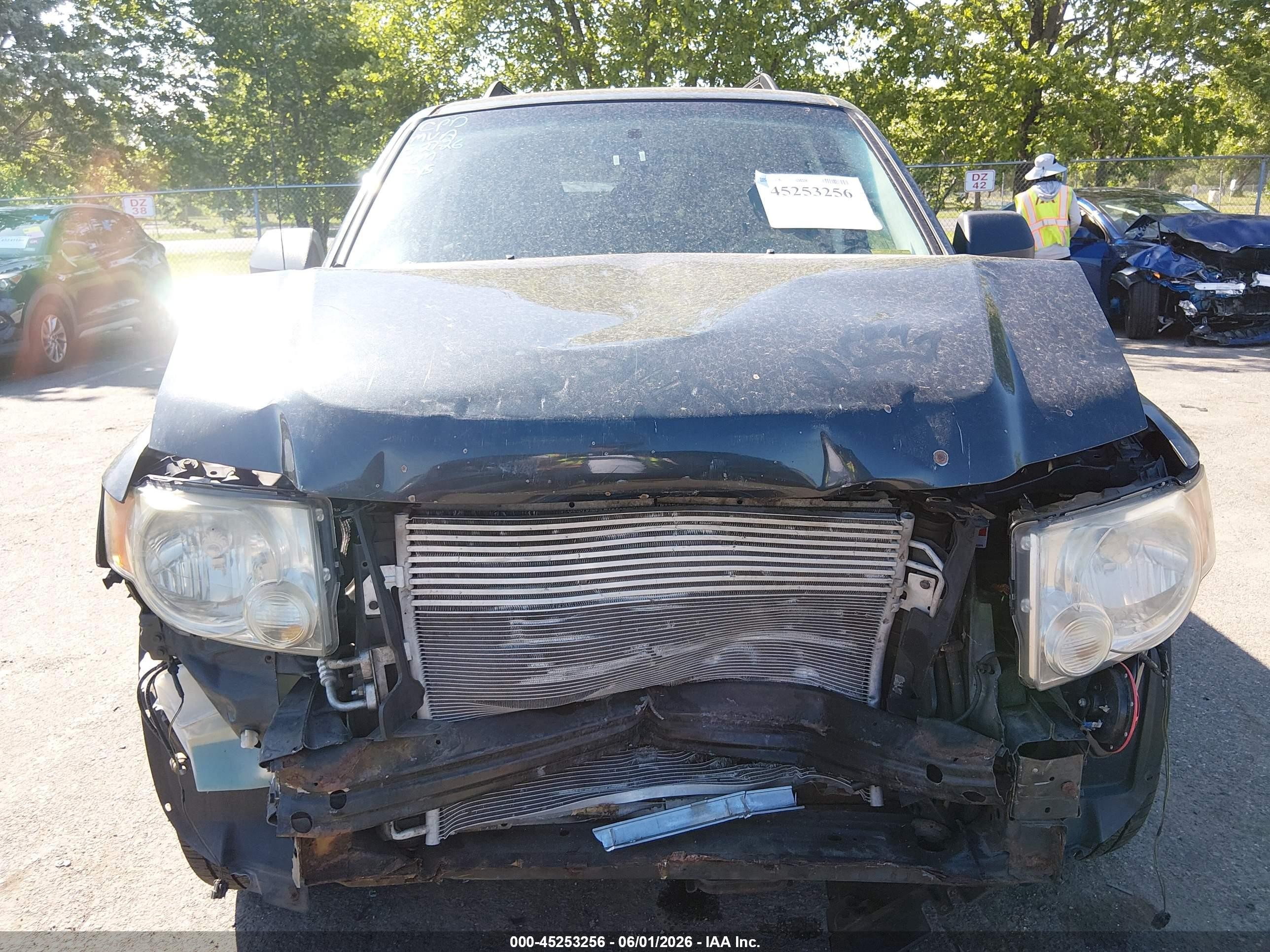2008 Ford Escape Xlt Gray vin: 1FMCU03Z88KC41277
