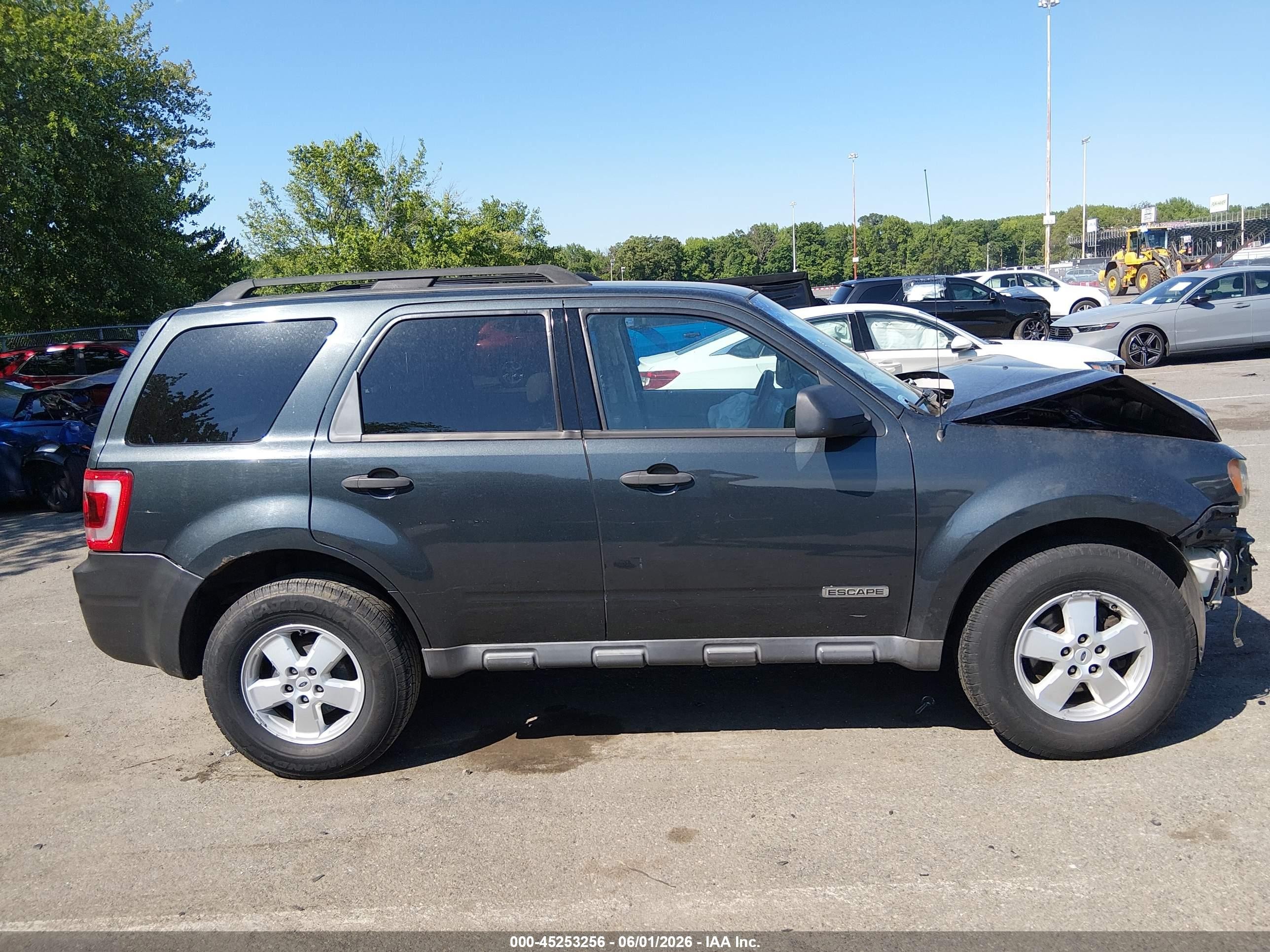 2008 Ford Escape Xlt Gray vin: 1FMCU03Z88KC41277
