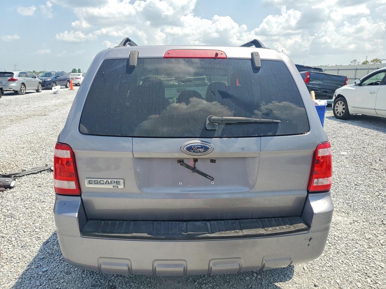 2008 Ford Escape Xlt Blue vin: 1FMCU03Z88KC72741