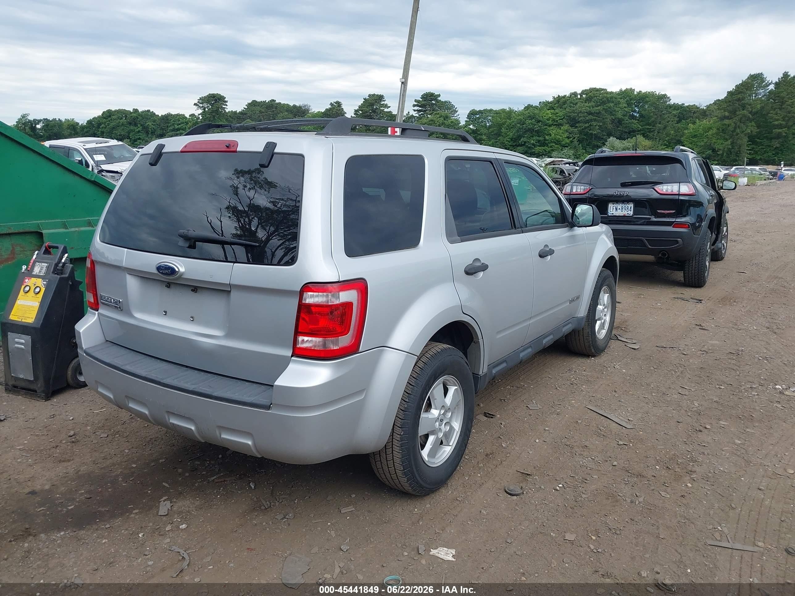 2008 Ford Escape Xlt Серебряный vin: 1FMCU03Z88KE47165
