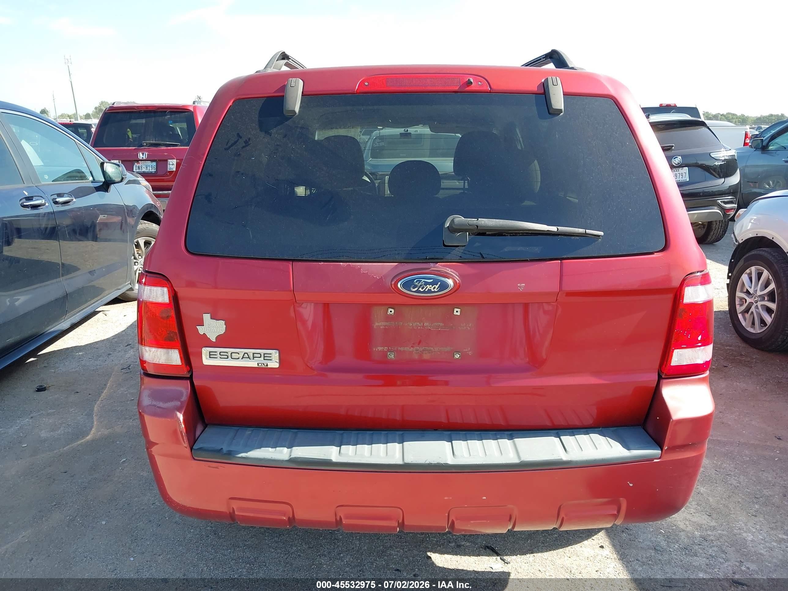 2008 Ford Escape Xlt Red vin: 1FMCU03Z98KA16611