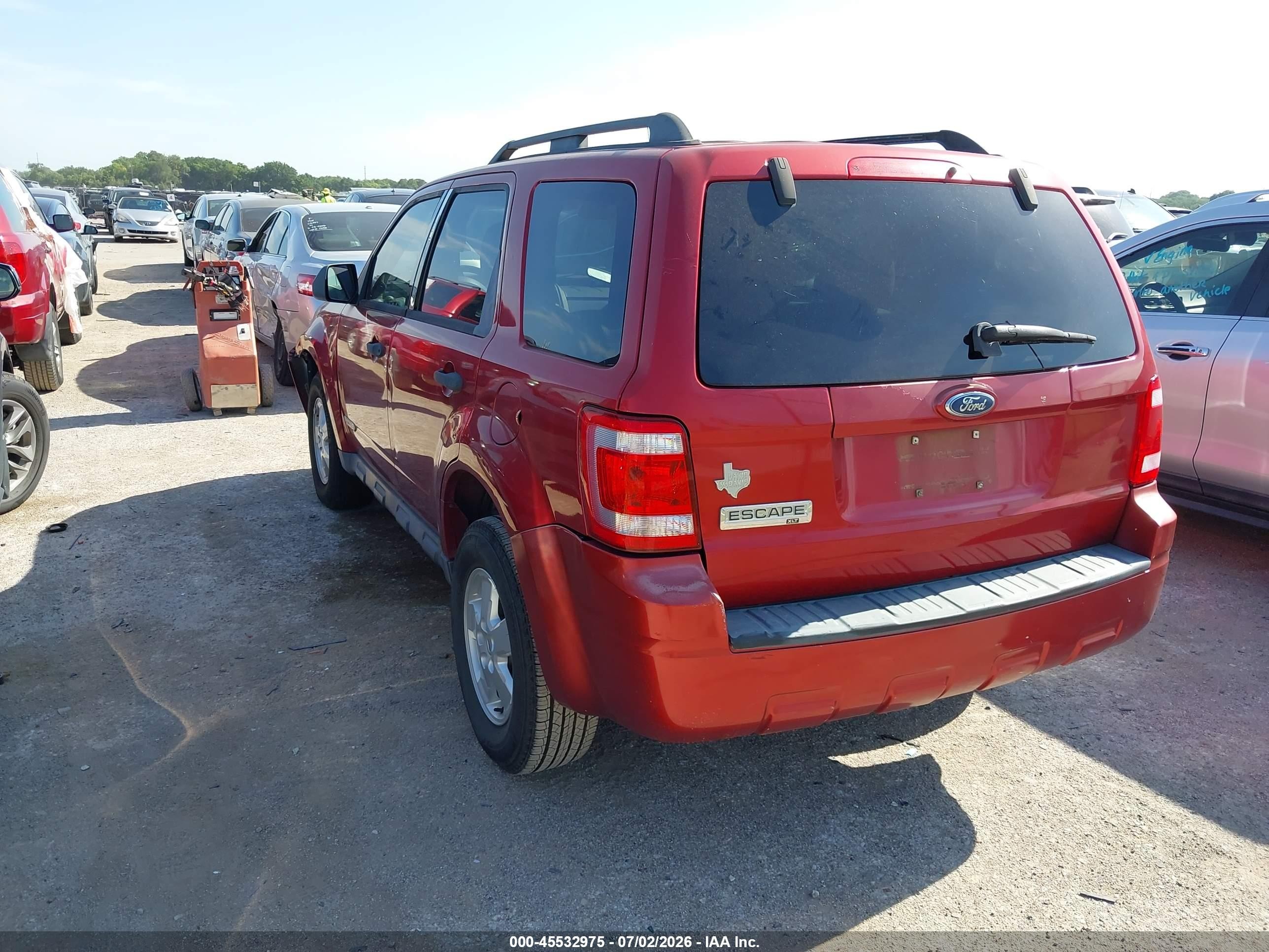 2008 Ford Escape Xlt Red vin: 1FMCU03Z98KA16611