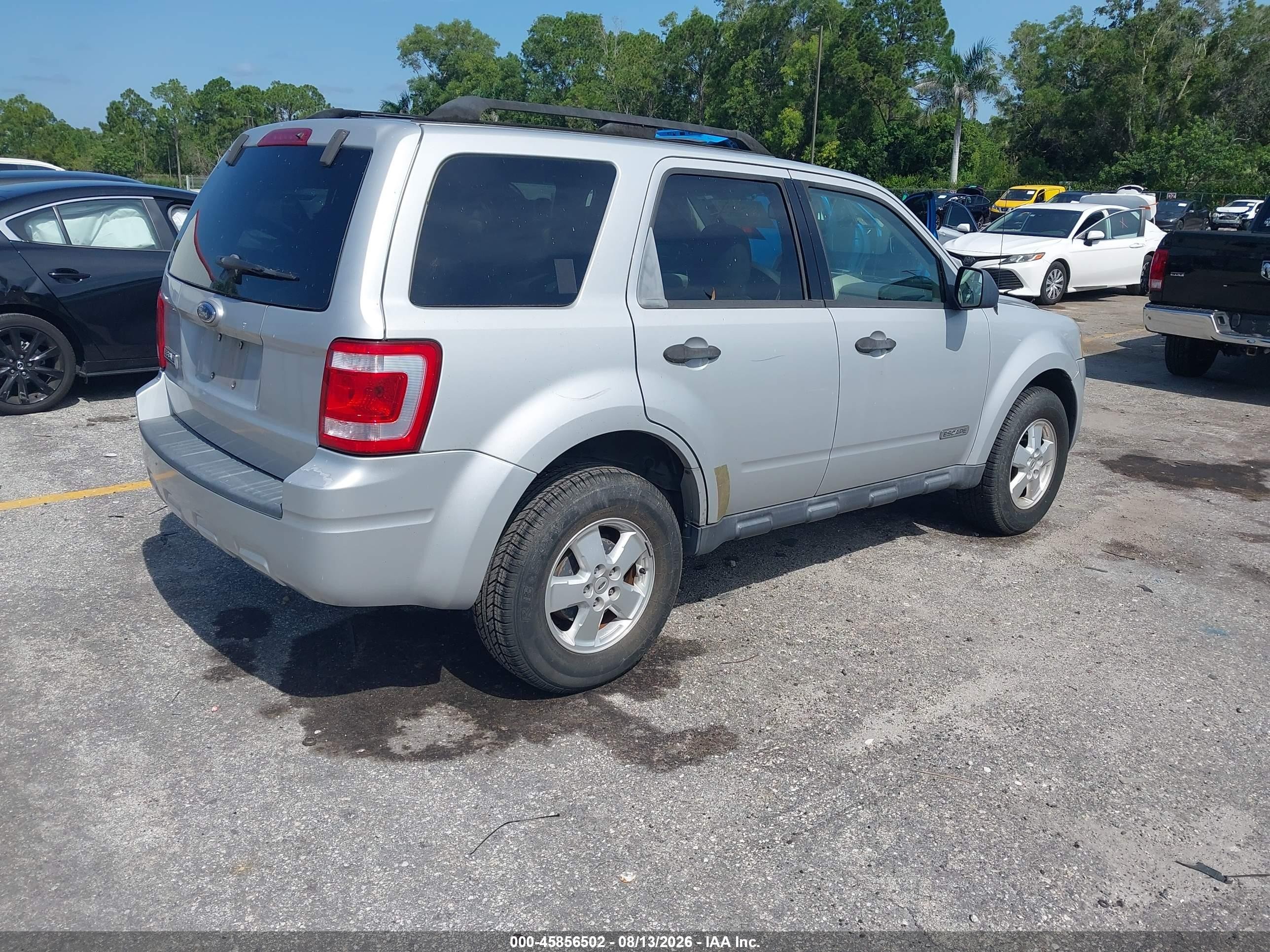 2008 Ford Escape Xlt Silver vin: 1FMCU03Z98KB76505