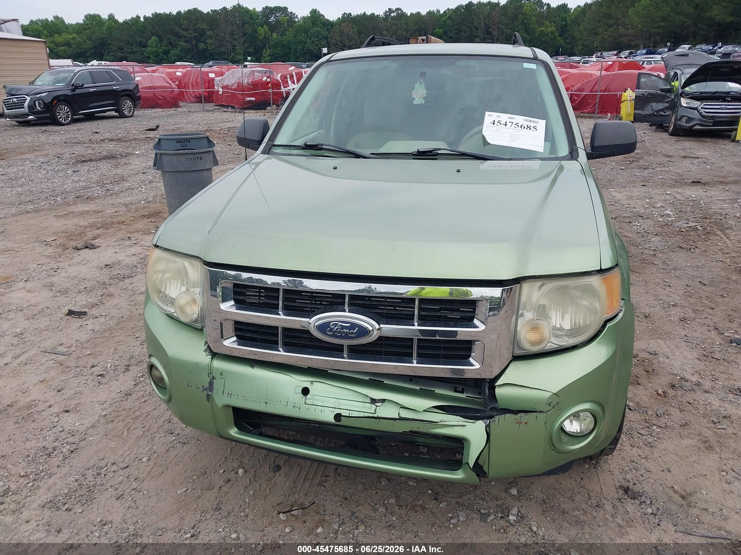 2008 Ford Escape Xlt Зеленый vin: 1FMCU03ZX8KB05541