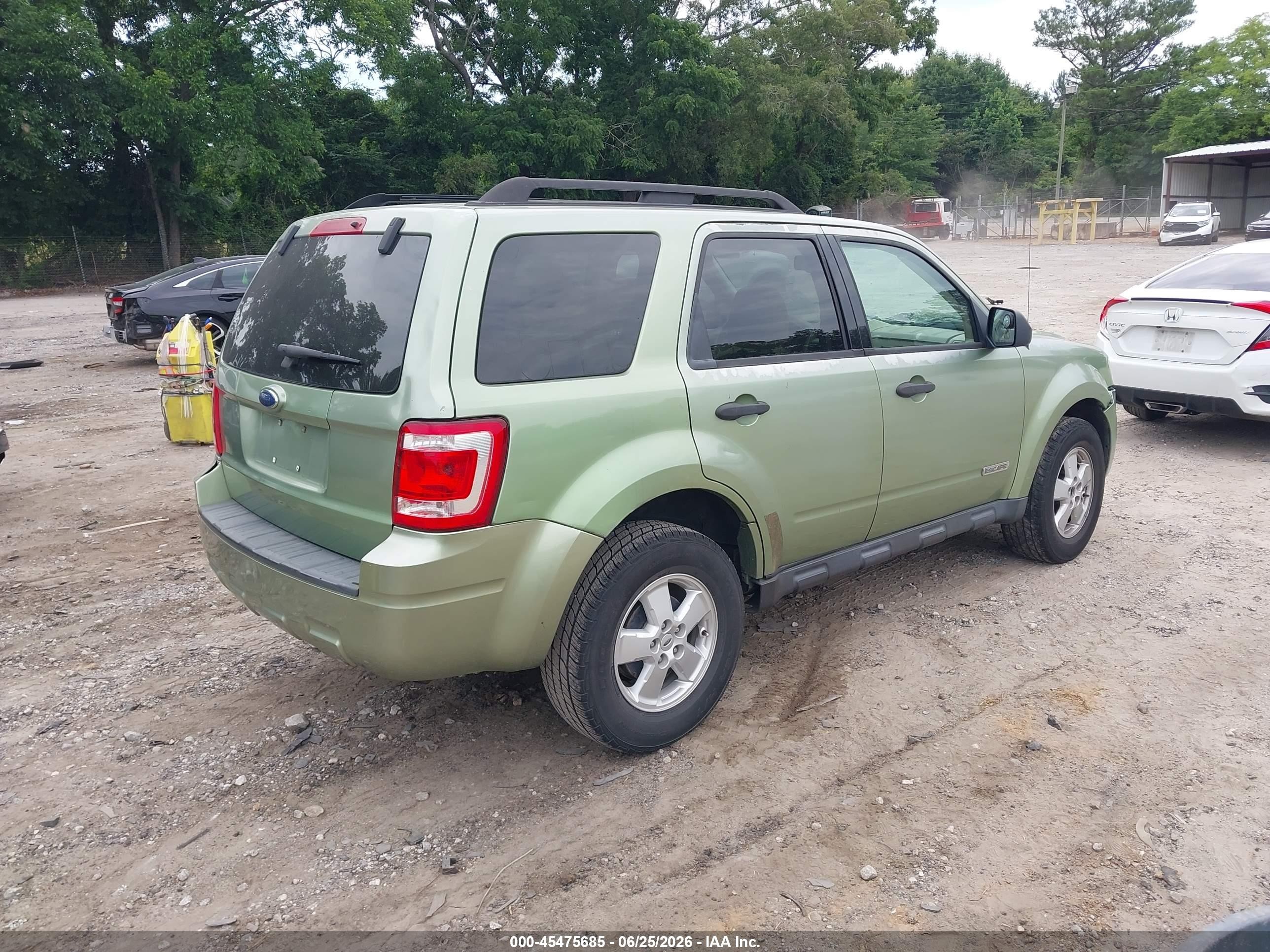 2008 Ford Escape Xlt Зеленый vin: 1FMCU03ZX8KB05541