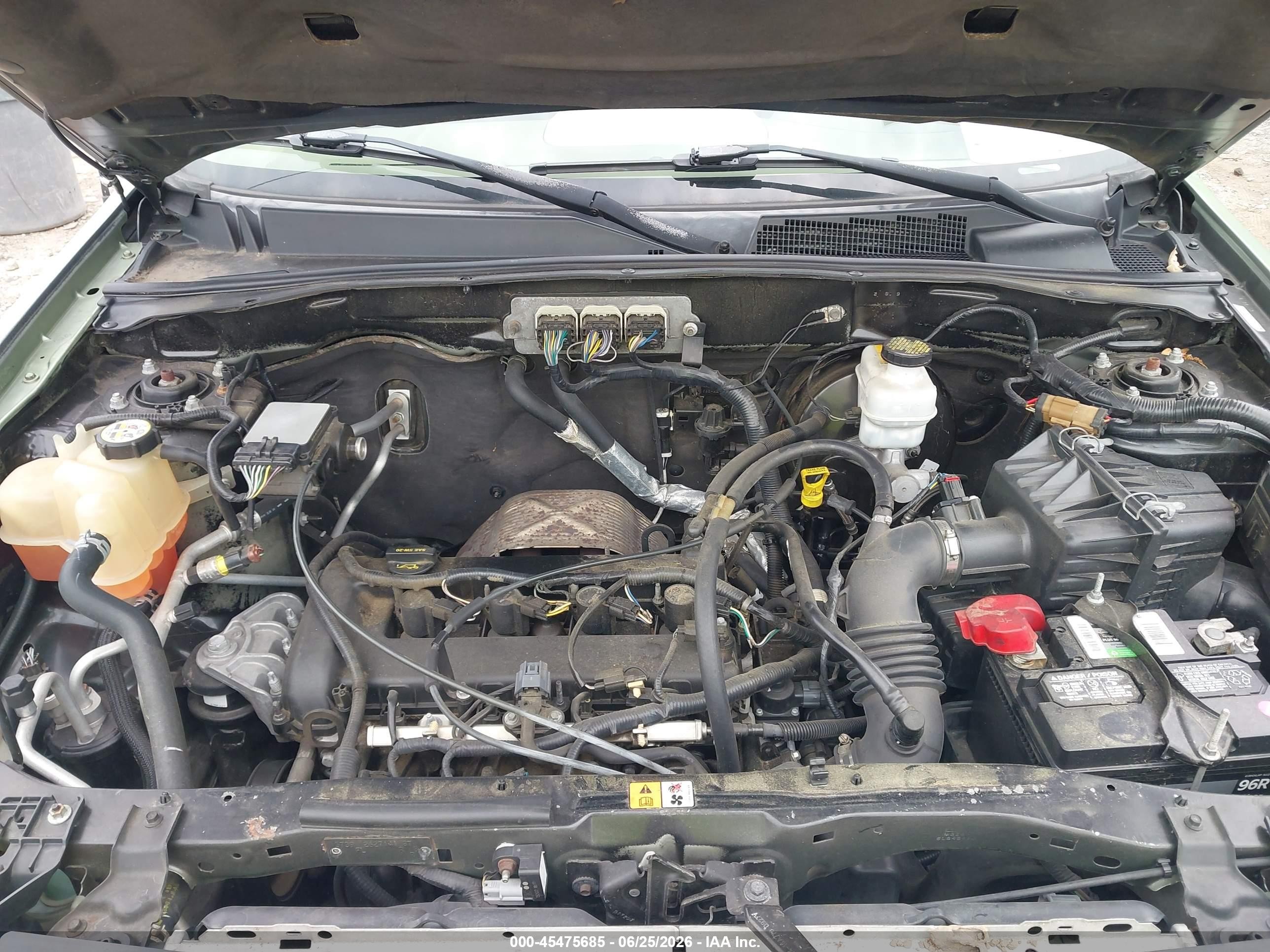 2008 Ford Escape Xlt Зеленый vin: 1FMCU03ZX8KB05541