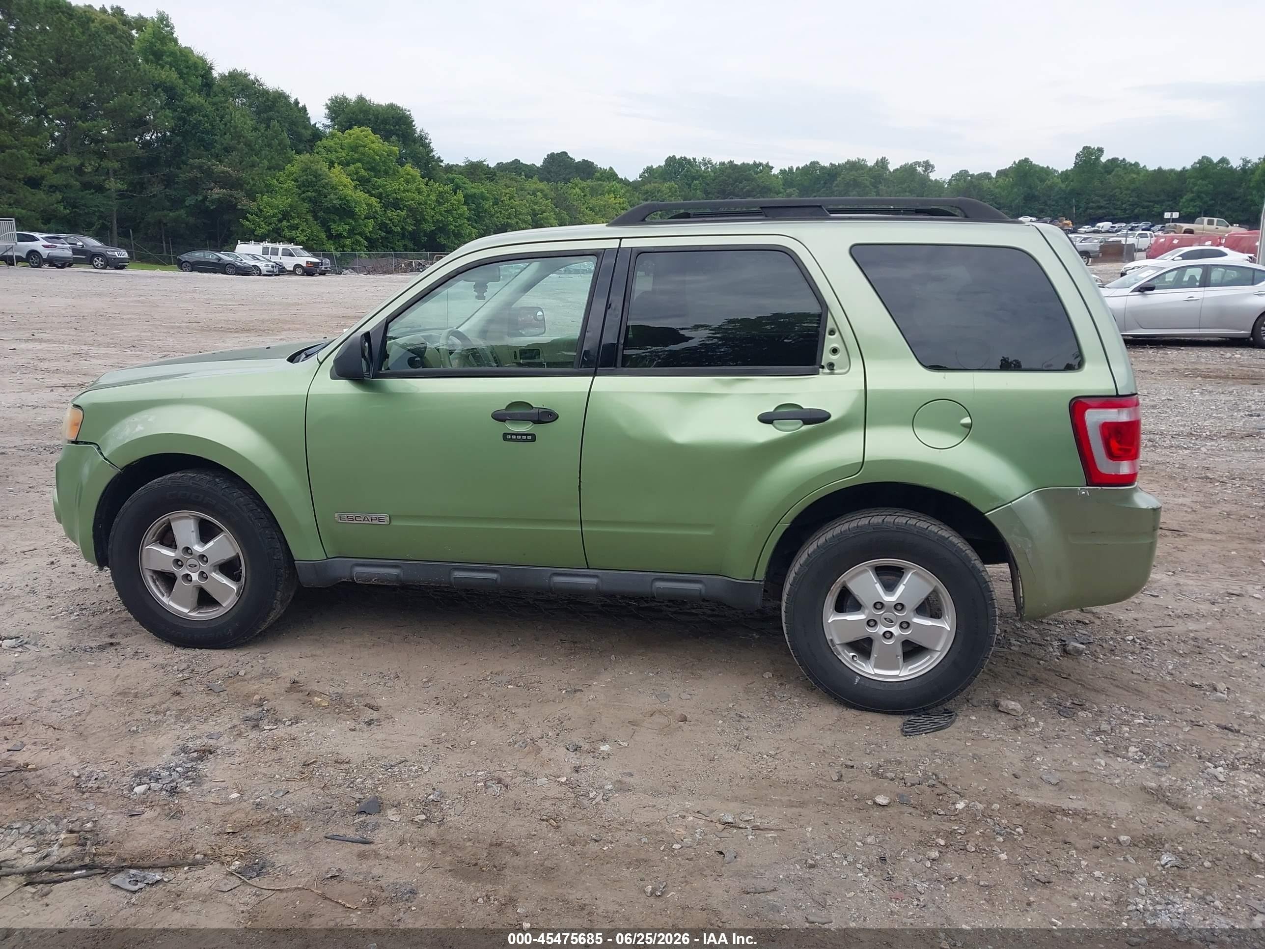 2008 Ford Escape Xlt Зеленый vin: 1FMCU03ZX8KB05541