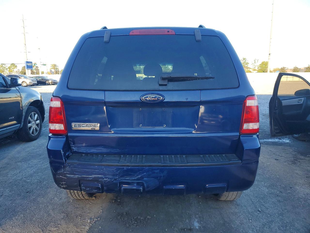 2008 Ford Escape Xlt Blue vin: 1FMCU03ZX8KD57144