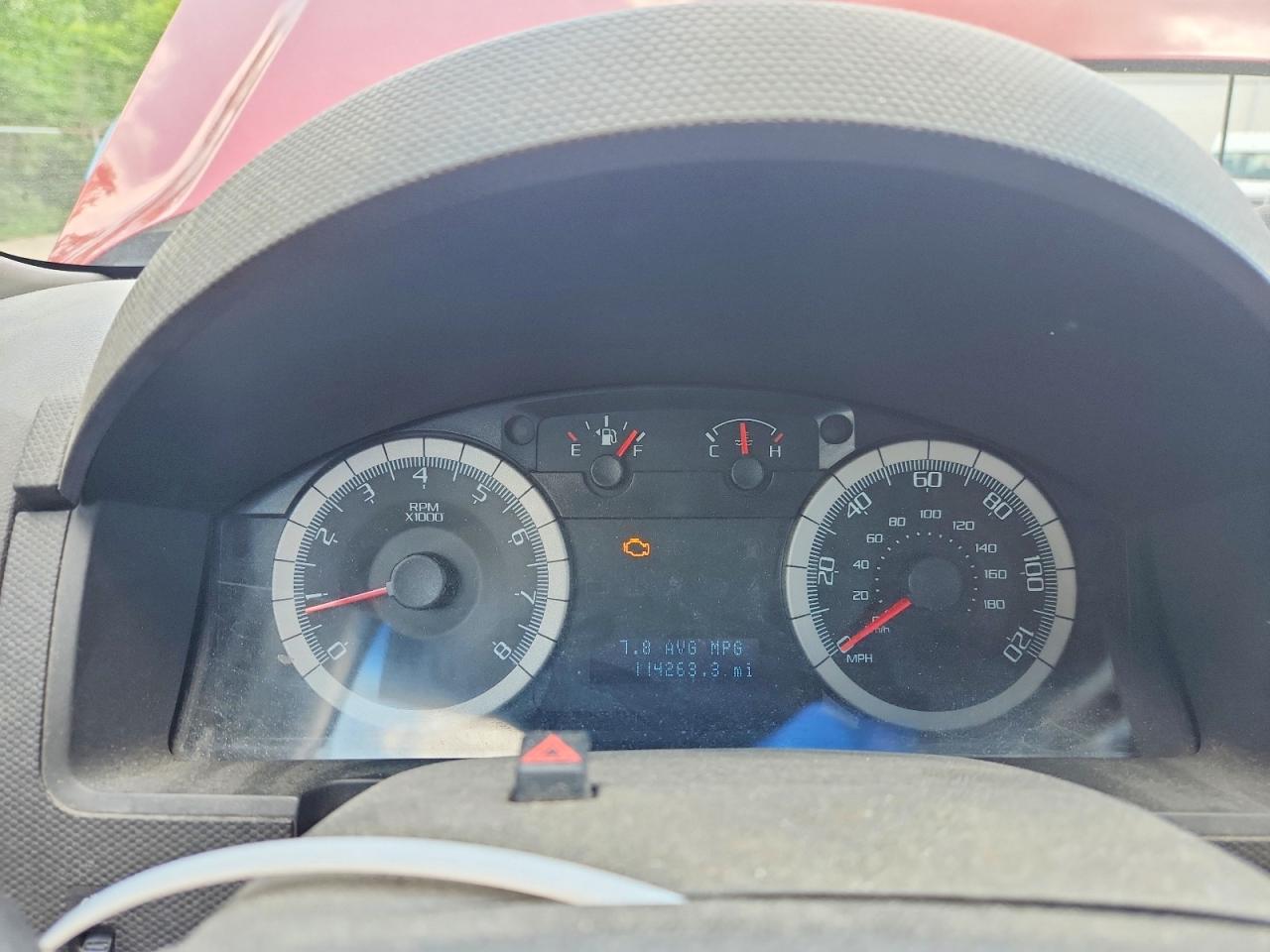 2008 Ford Escape Limited Red vin: 1FMCU04108KA79797