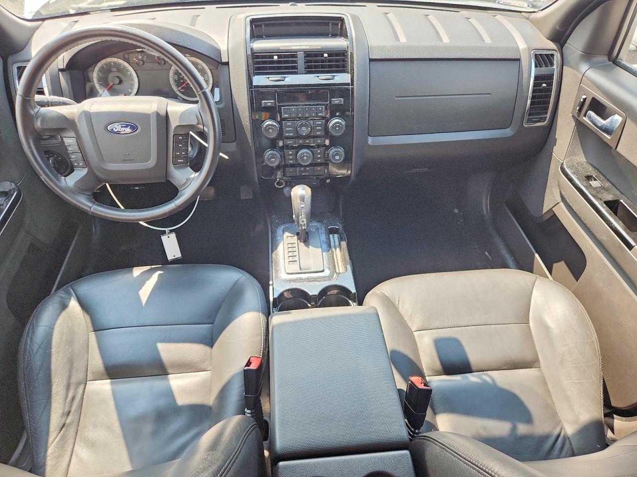 2008 Ford Escape Limited White vin: 1FMCU04108KB67376