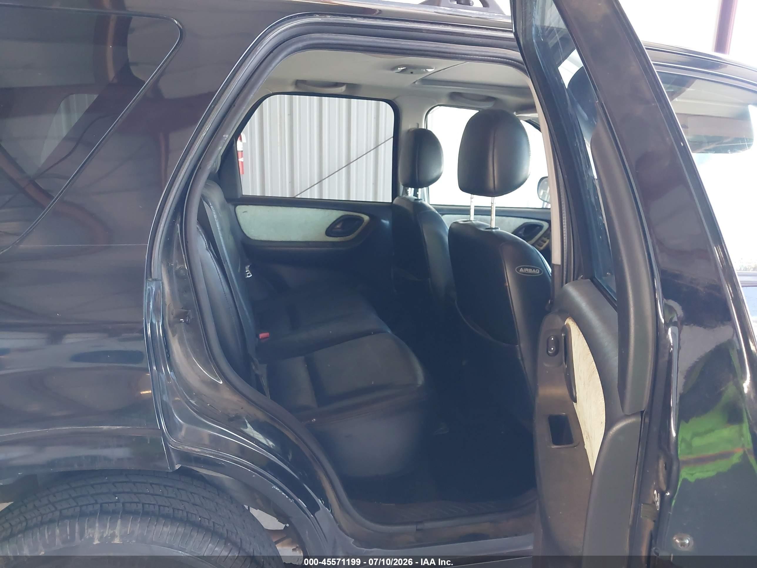 2003 Ford Escape Limited Dark Blue vin: 1FMCU04113KB81246