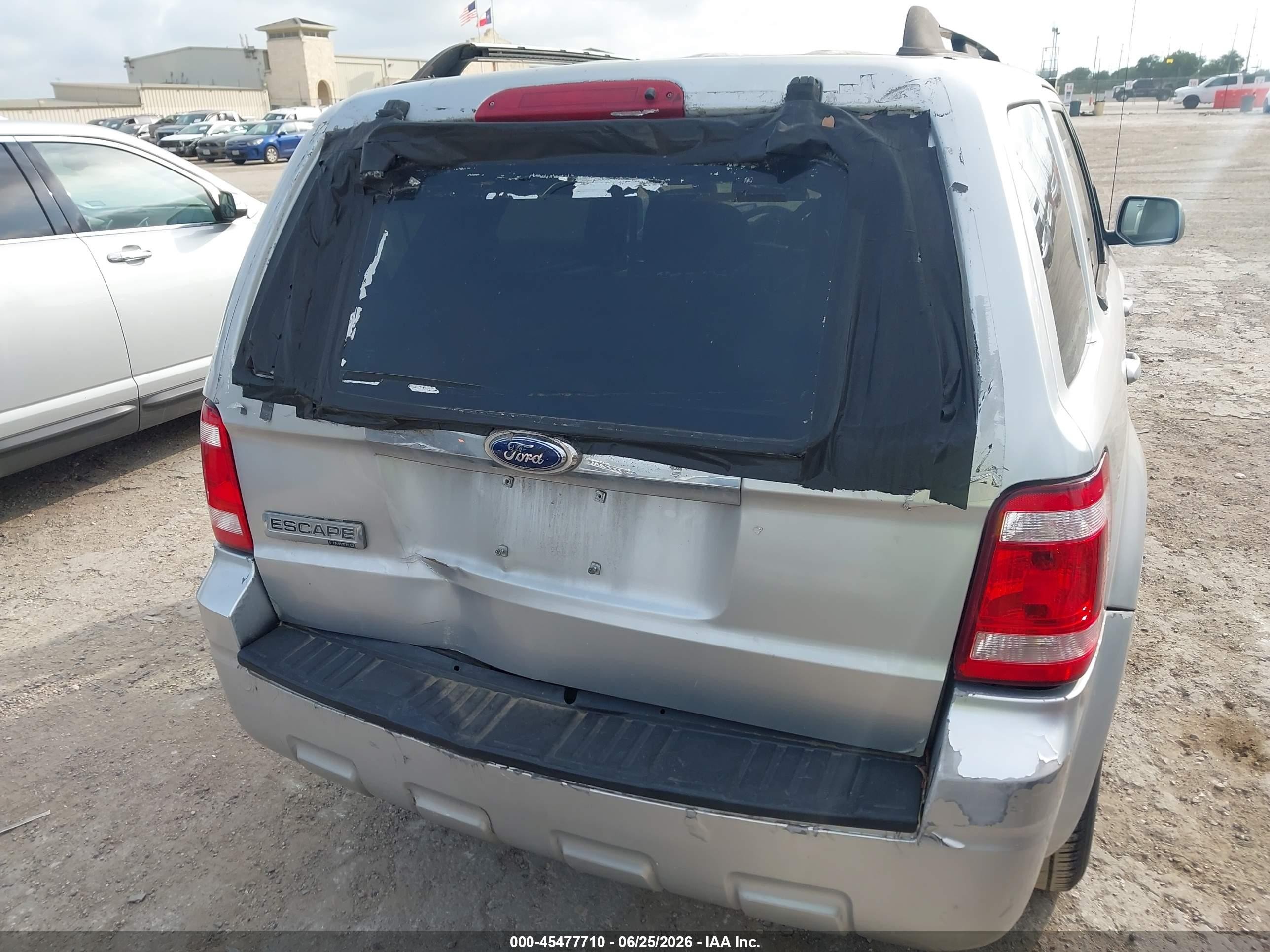 2008 Ford Escape Limited Silver vin: 1FMCU04128KA63472