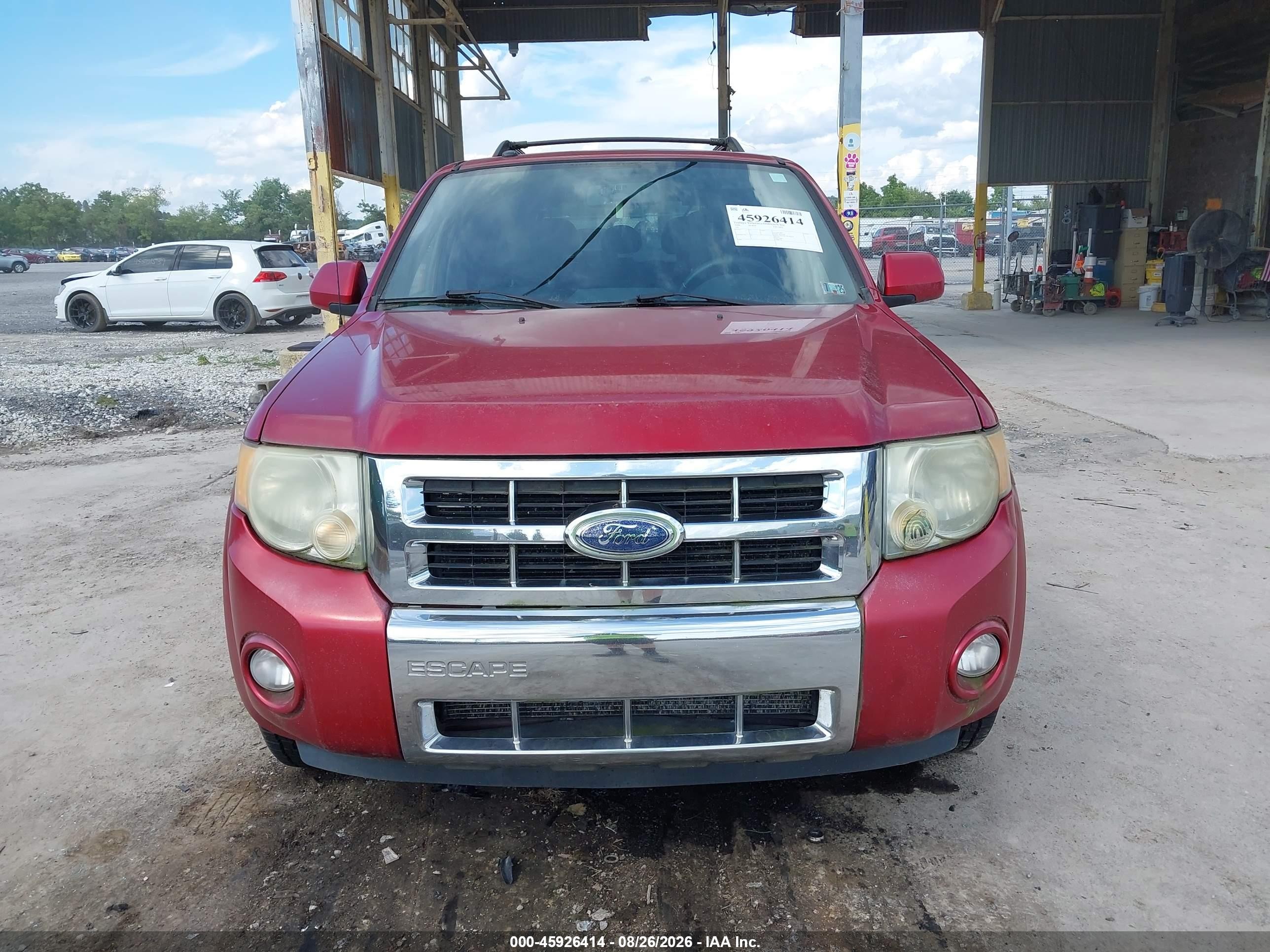 2008 Ford Escape Limited Red vin: 1FMCU04128KB91596