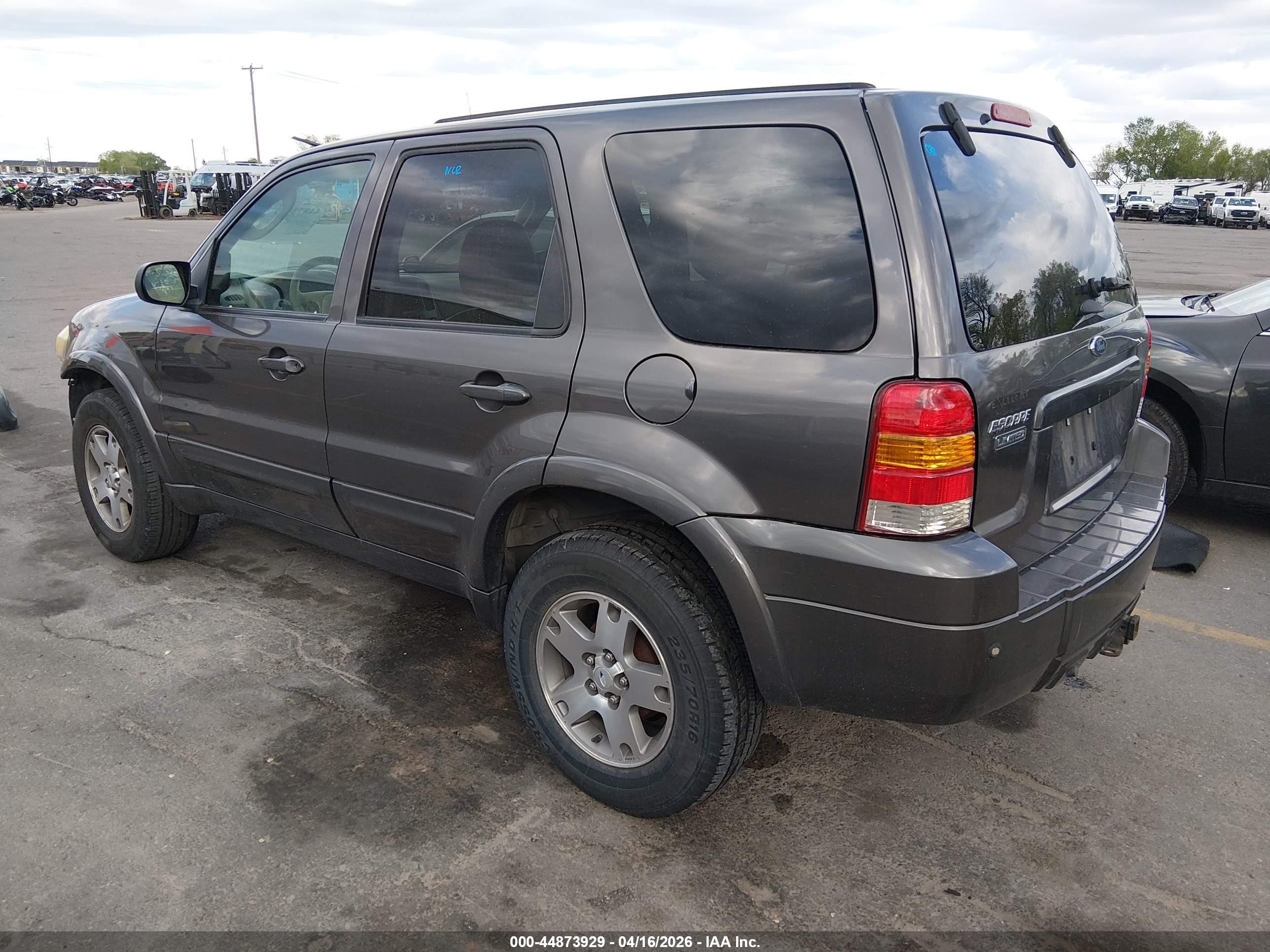 2005 Ford Escape Limited Gray vin: 1FMCU04135KB11797