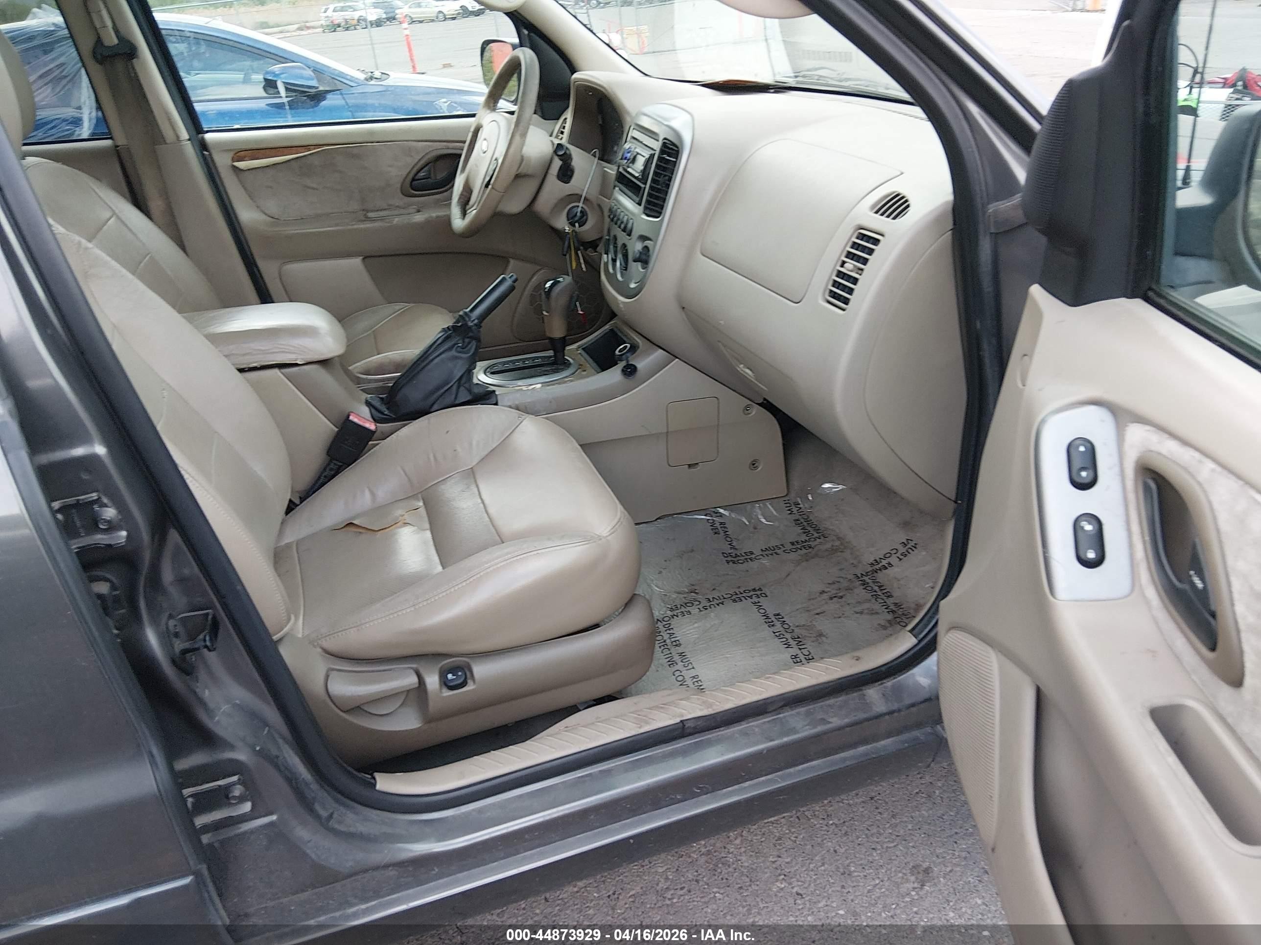 2005 Ford Escape Limited Gray vin: 1FMCU04135KB11797
