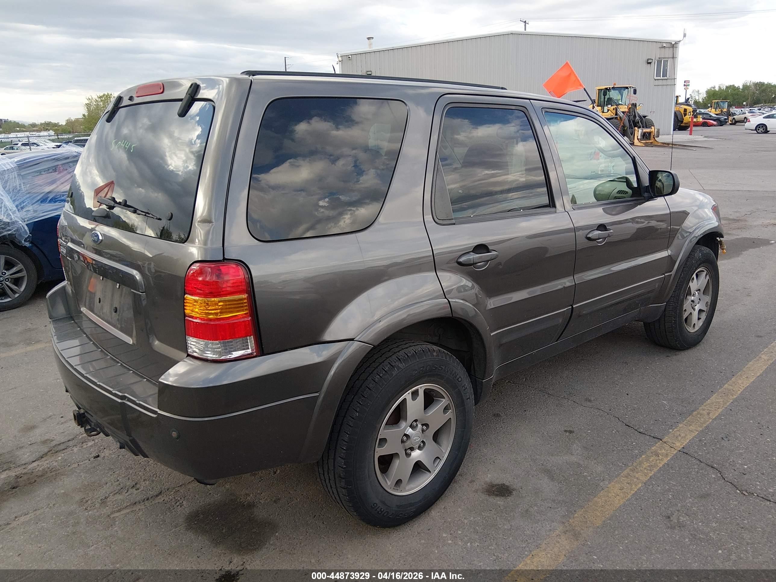 2005 Ford Escape Limited Gray vin: 1FMCU04135KB11797