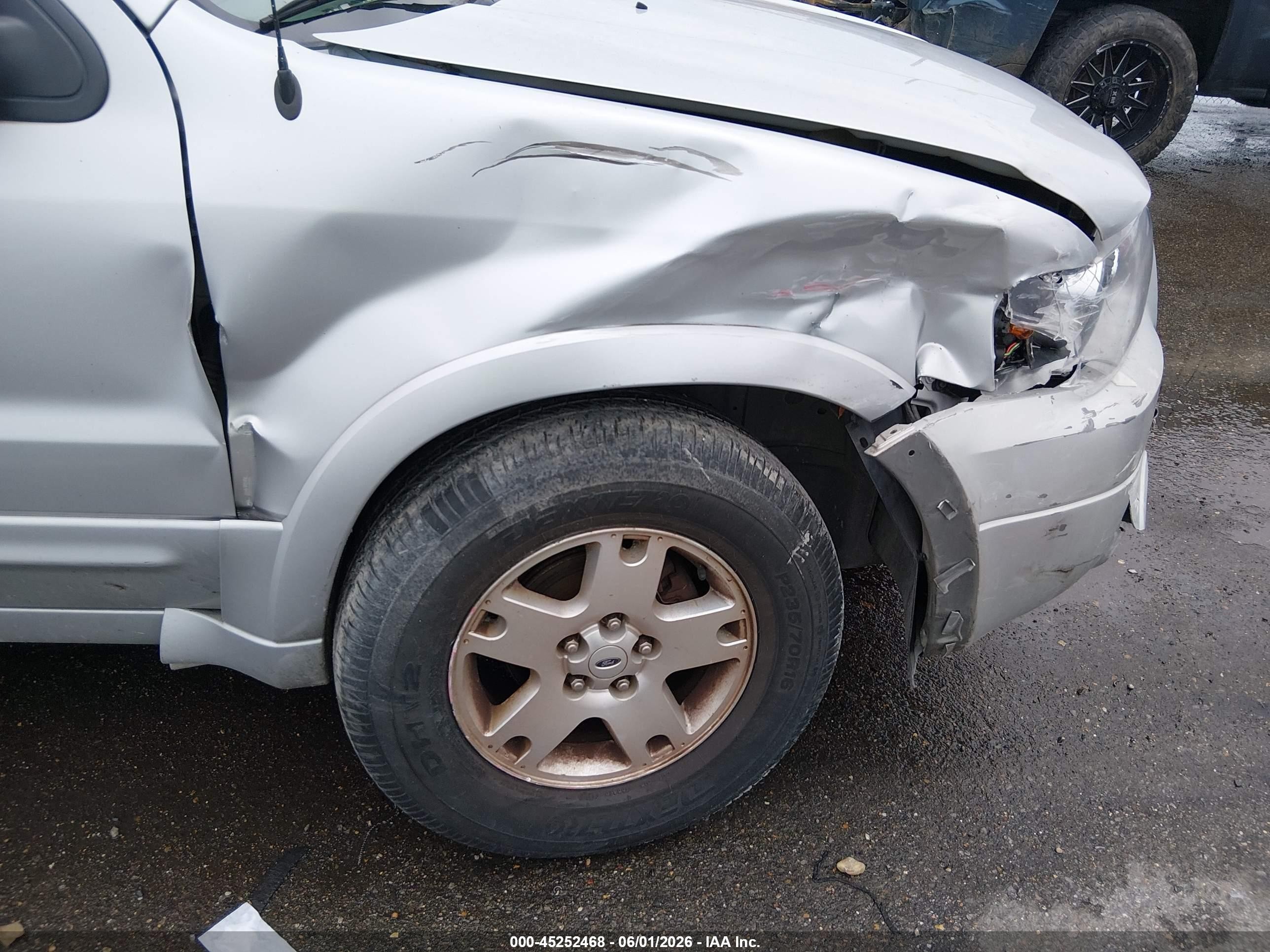 2006 Ford Escape Limited Silver vin: 1FMCU04136KC73351