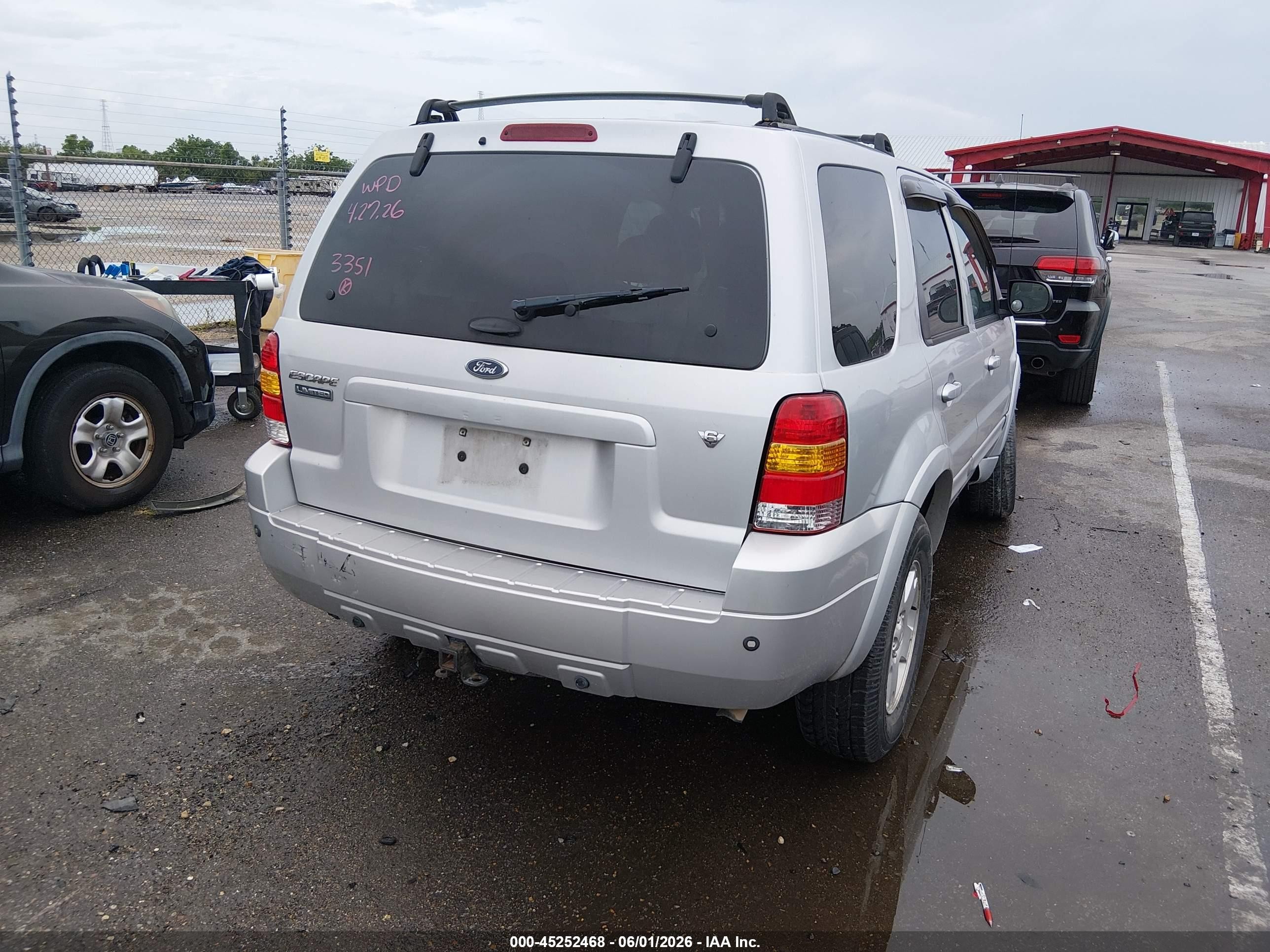 2006 Ford Escape Limited Silver vin: 1FMCU04136KC73351
