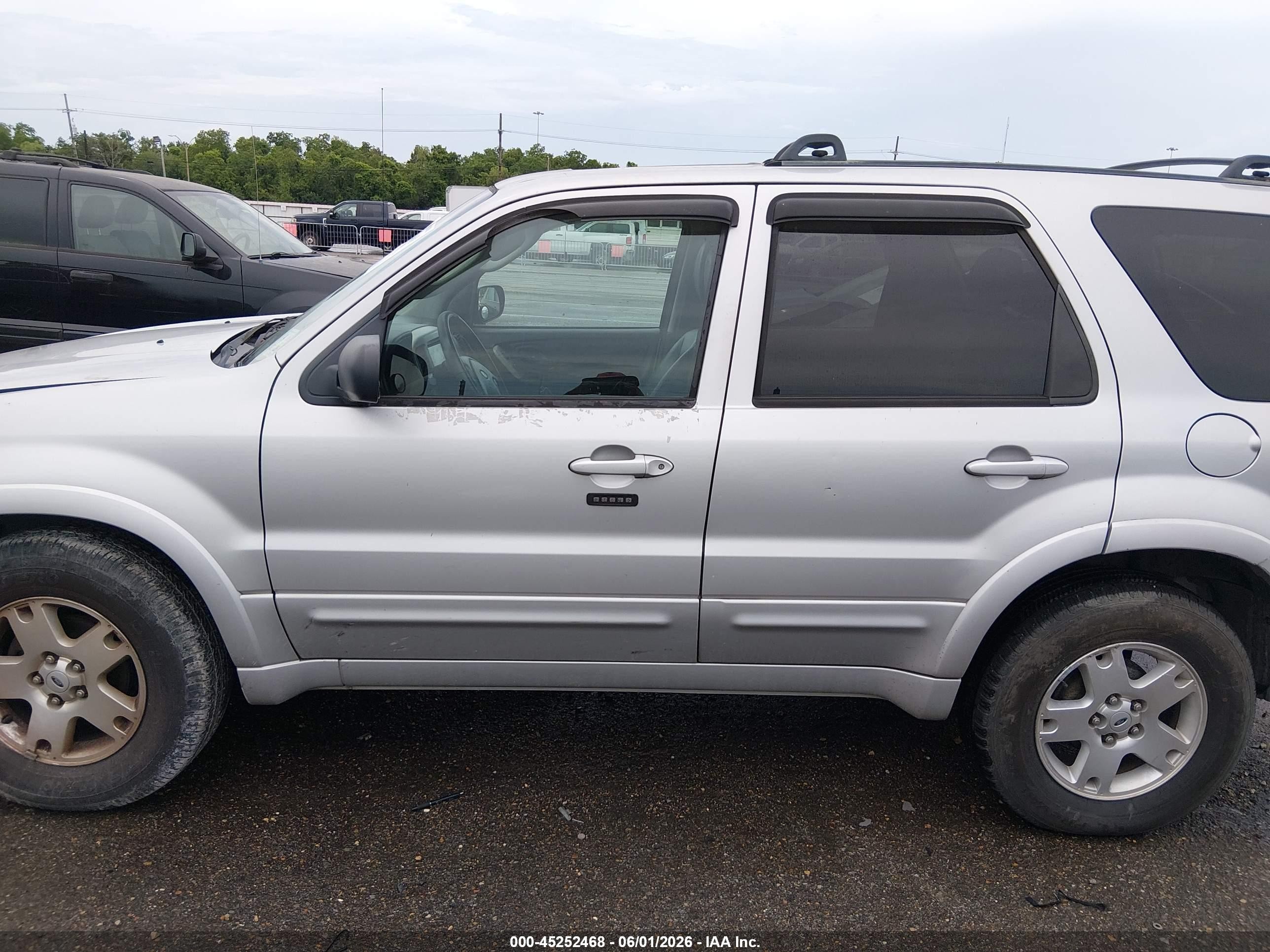 2006 Ford Escape Limited Silver vin: 1FMCU04136KC73351