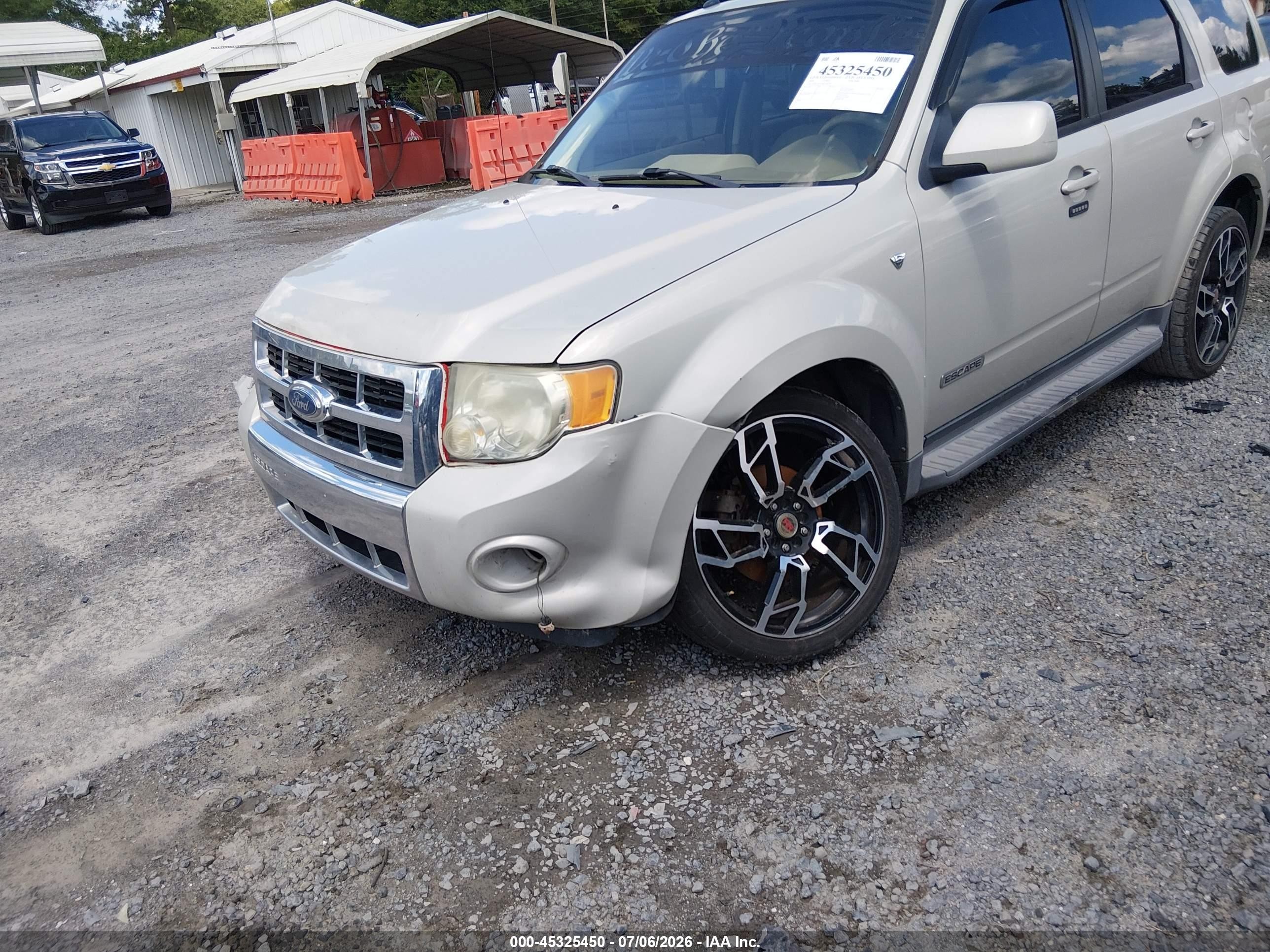 2008 Ford Escape Limited White vin: 1FMCU04138KA38189