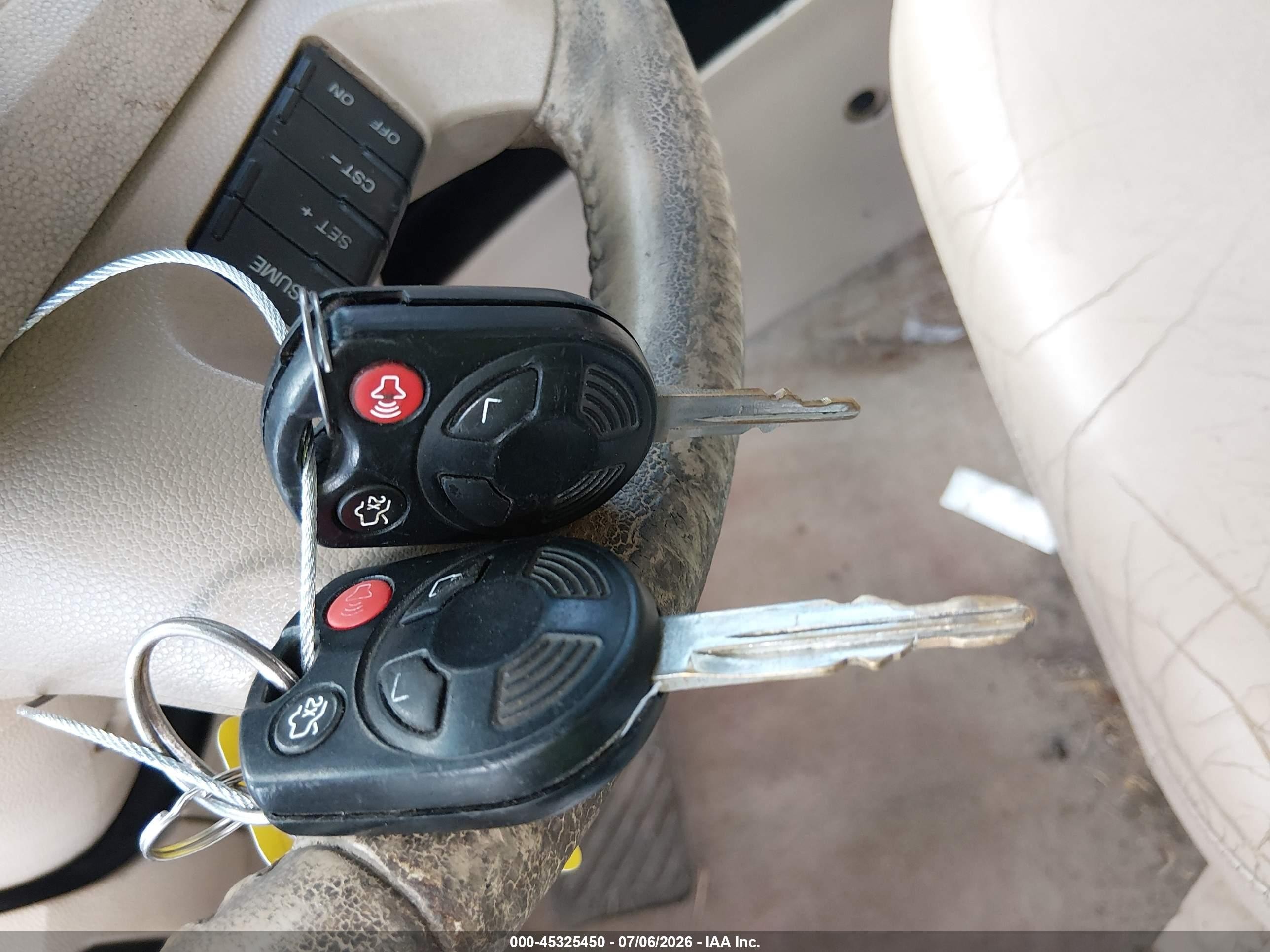2008 Ford Escape Limited White vin: 1FMCU04138KA38189