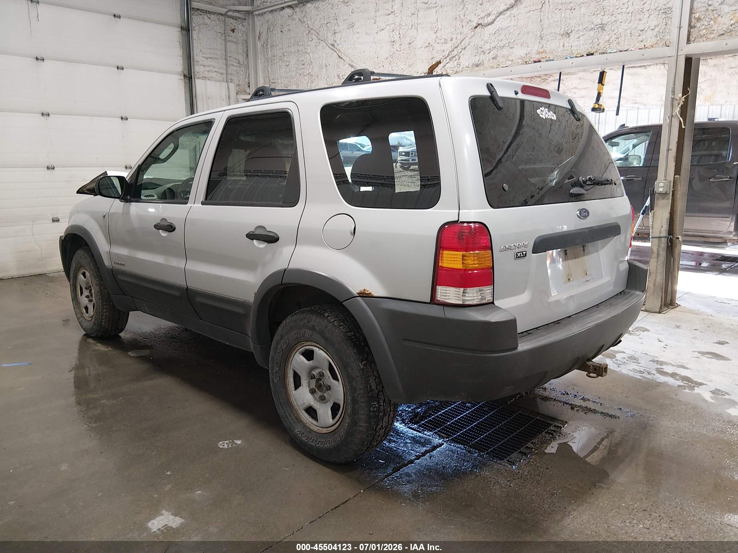 2002 Ford Escape Xlt Silver vin: 1FMCU04142KB05681
