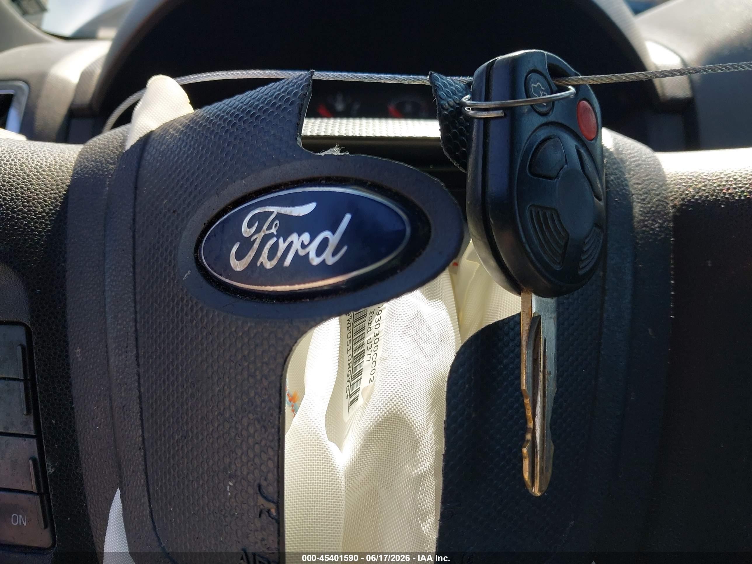 2008 Ford Escape Limited White vin: 1FMCU04148KA86896