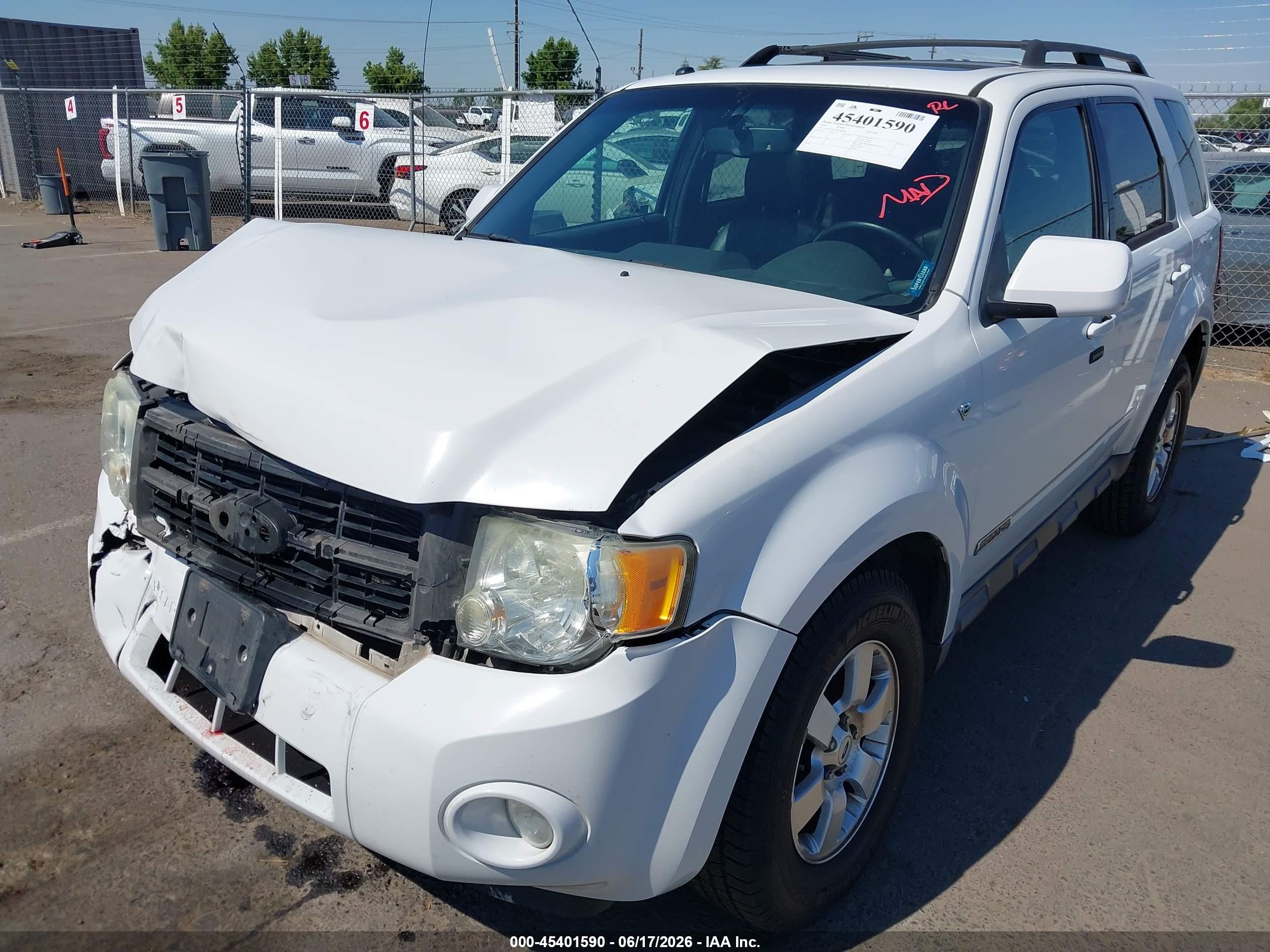 2008 Ford Escape Limited White vin: 1FMCU04148KA86896