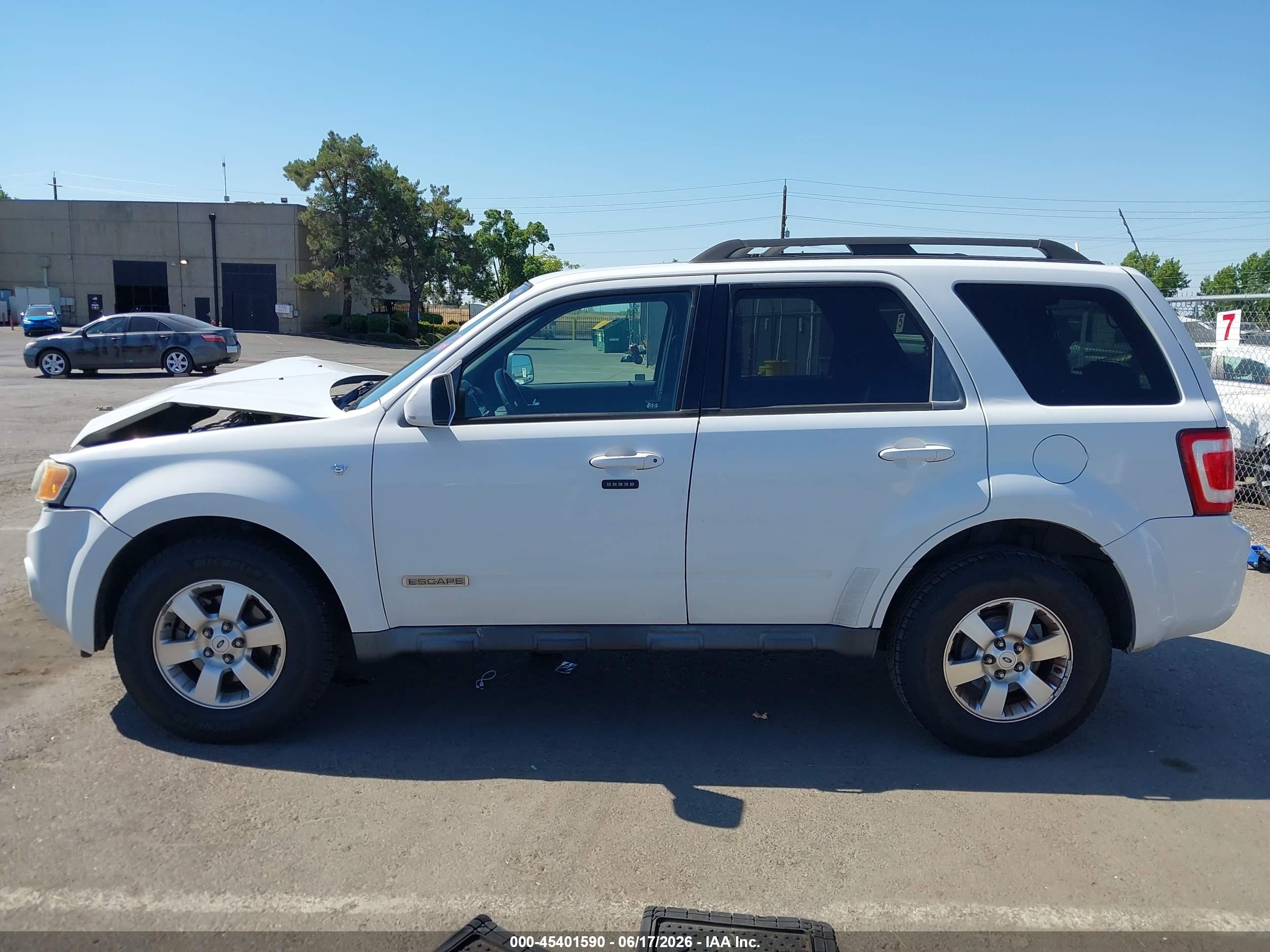 2008 Ford Escape Limited White vin: 1FMCU04148KA86896