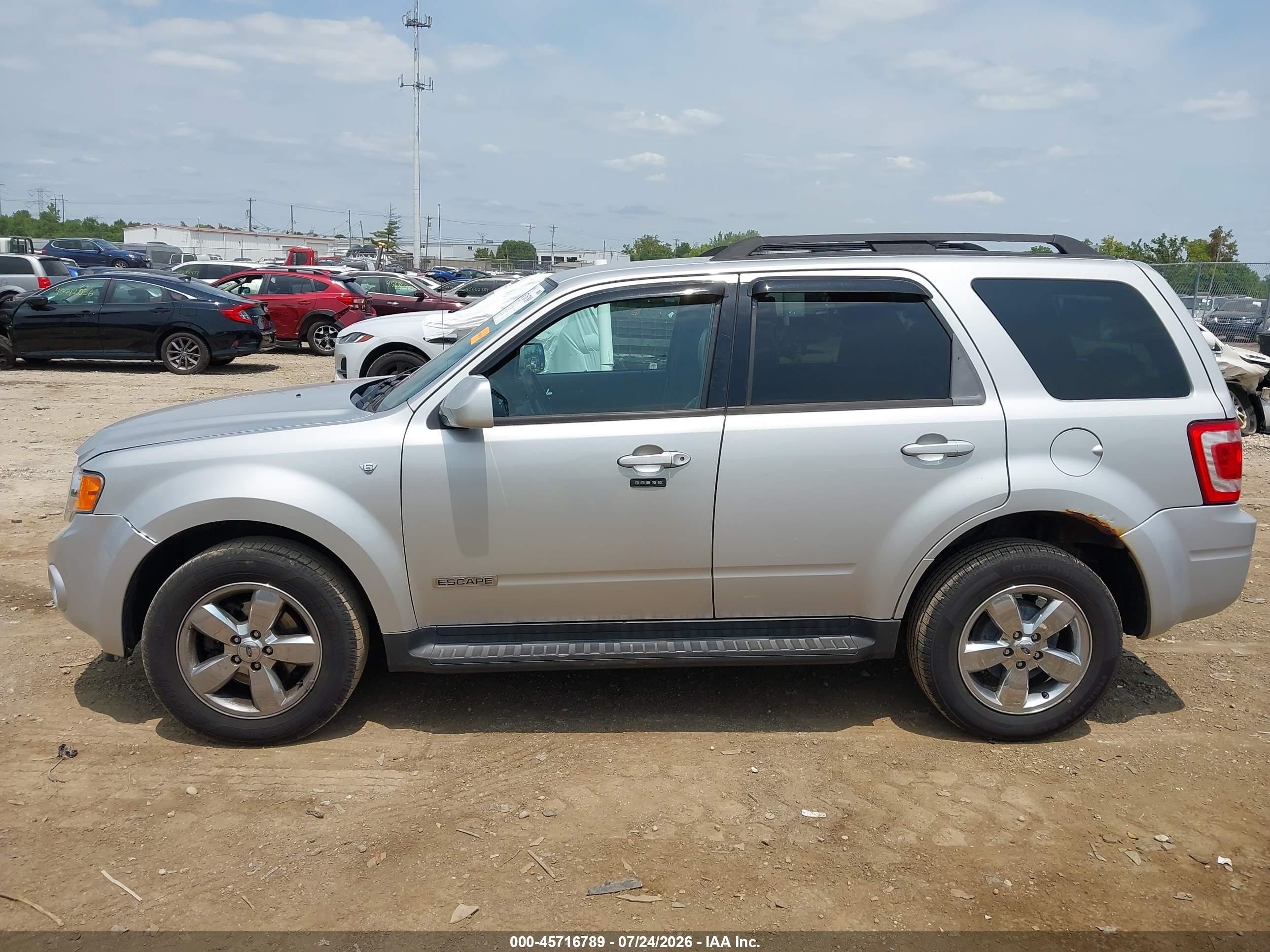 2008 Ford Escape Limited Silver vin: 1FMCU04148KB45767