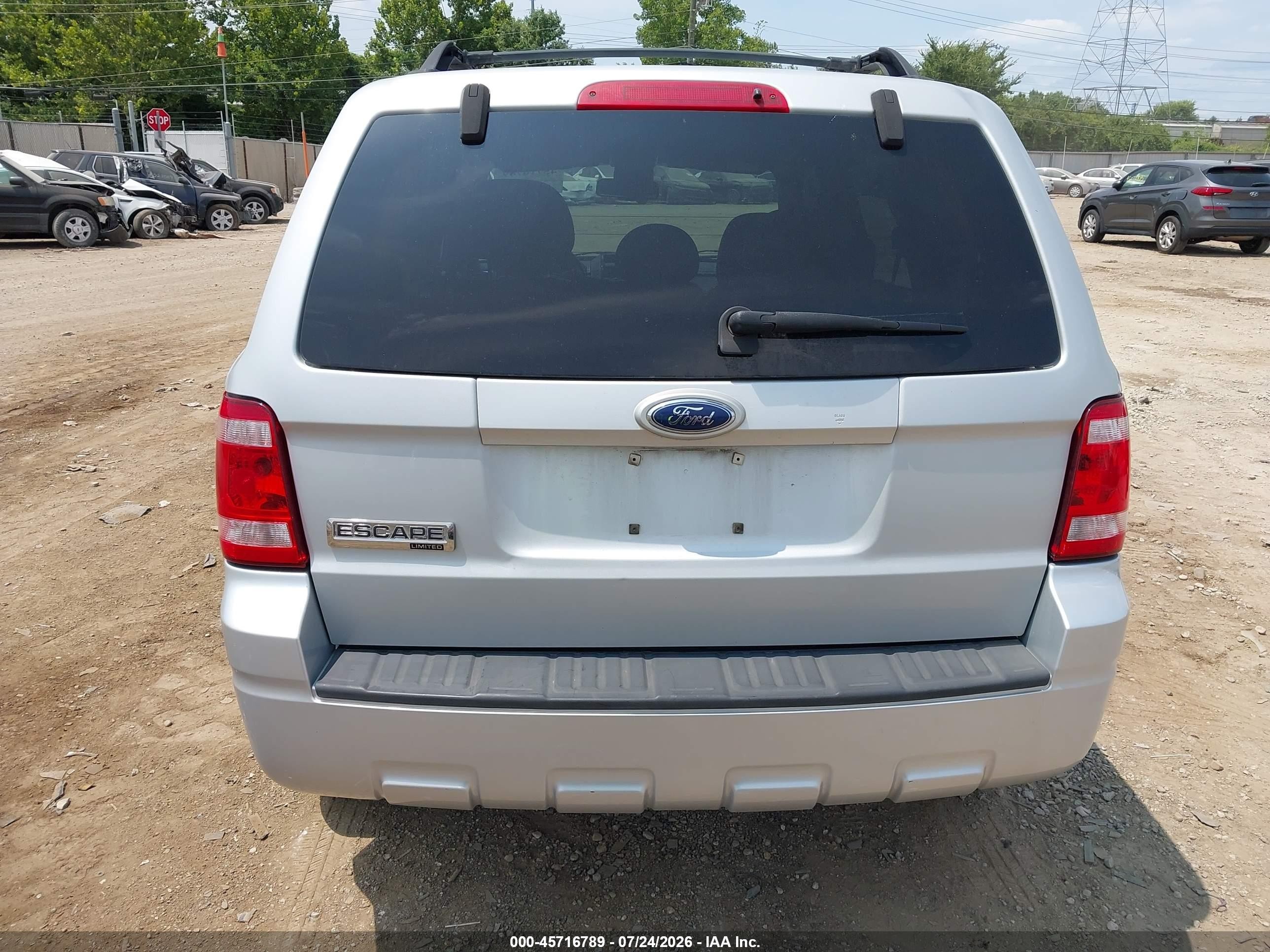 2008 Ford Escape Limited Silver vin: 1FMCU04148KB45767