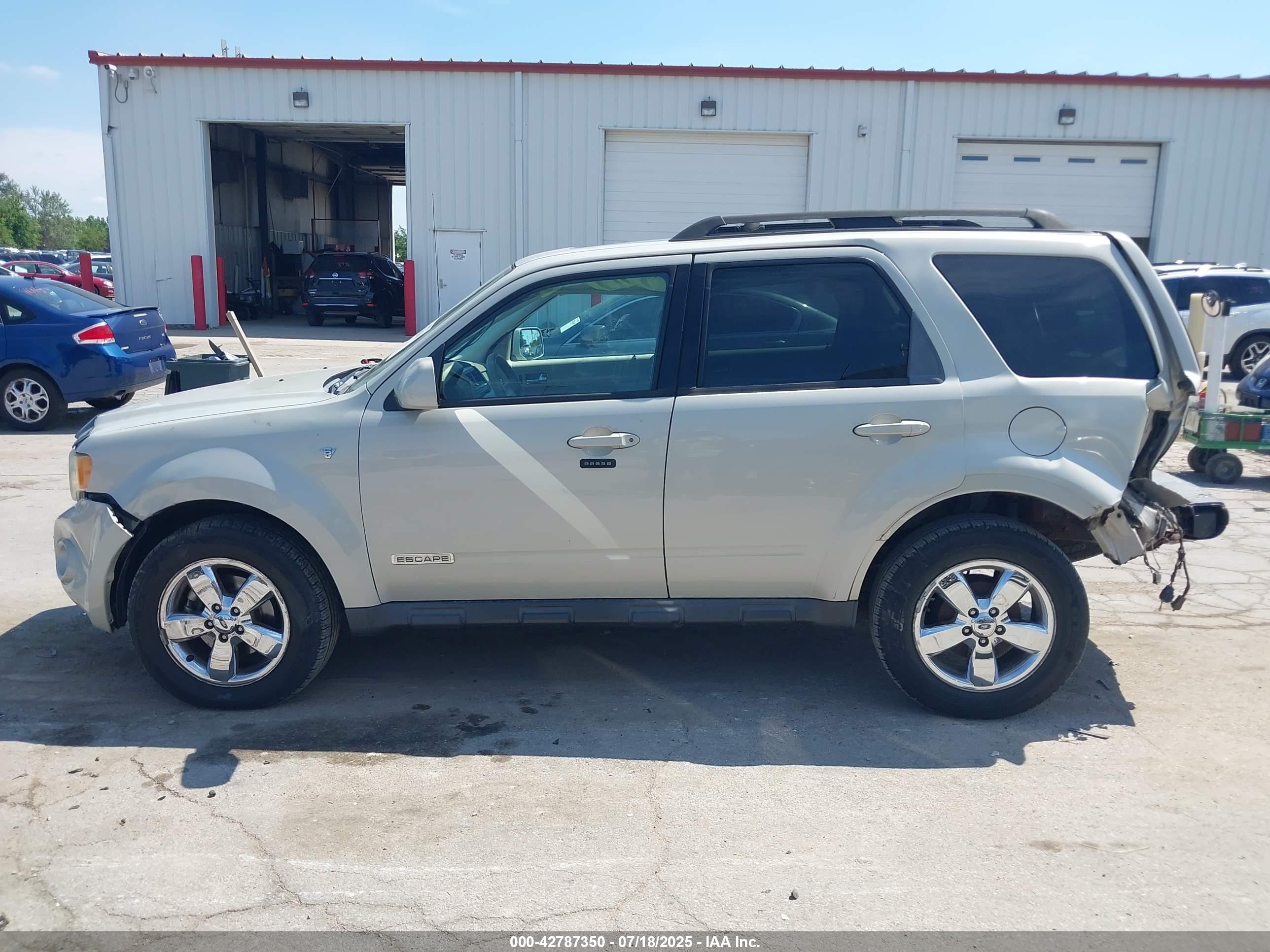 2008 Ford Escape Limited Beige vin: 1FMCU04148KC14876
