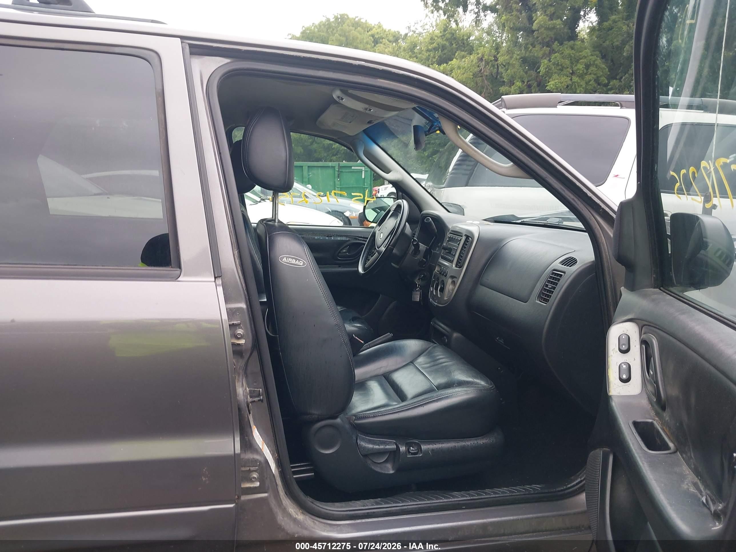 2003 Ford Escape Limited Серый vin: 1FMCU04153KC87909