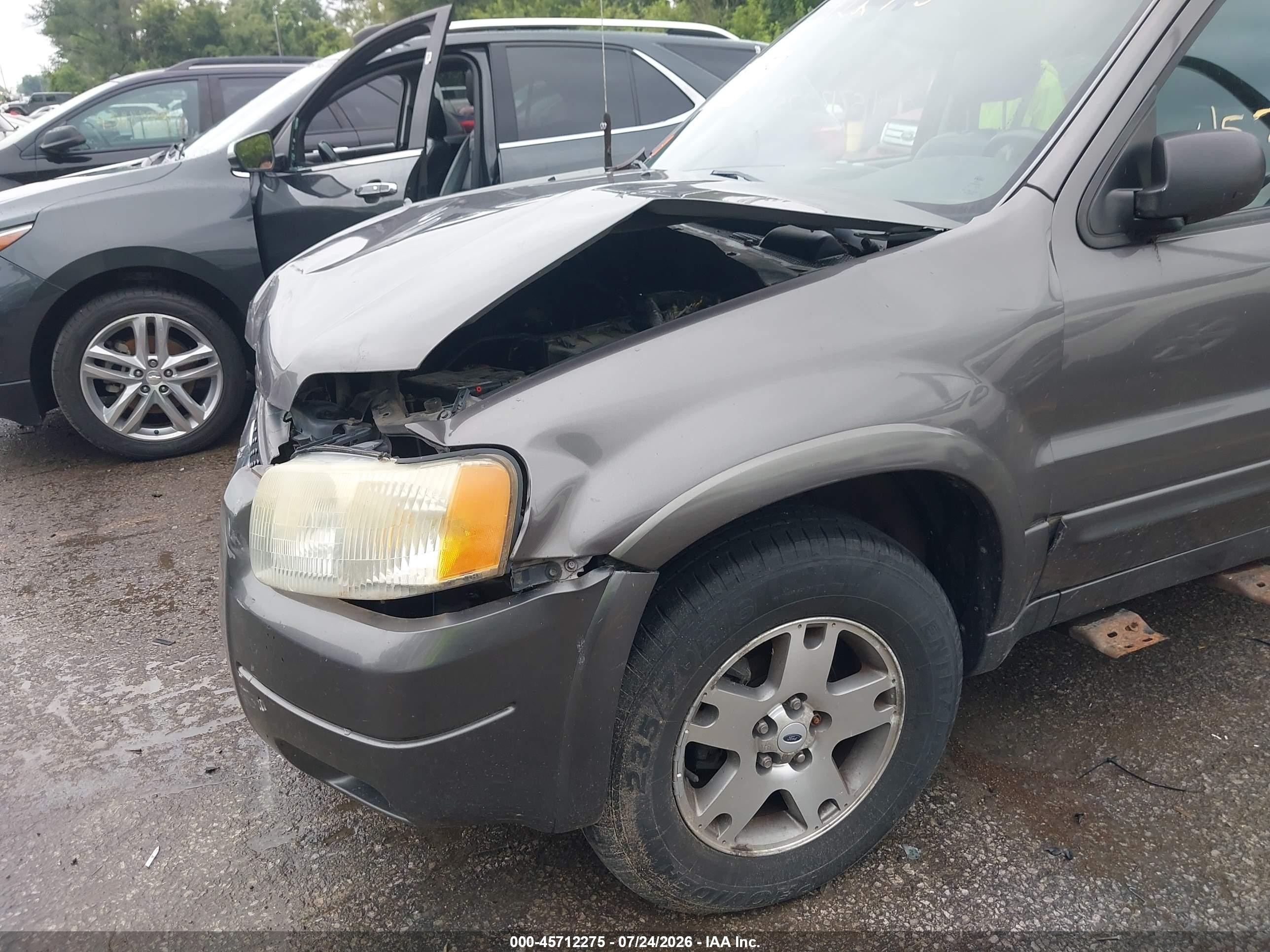 2003 Ford Escape Limited Серый vin: 1FMCU04153KC87909