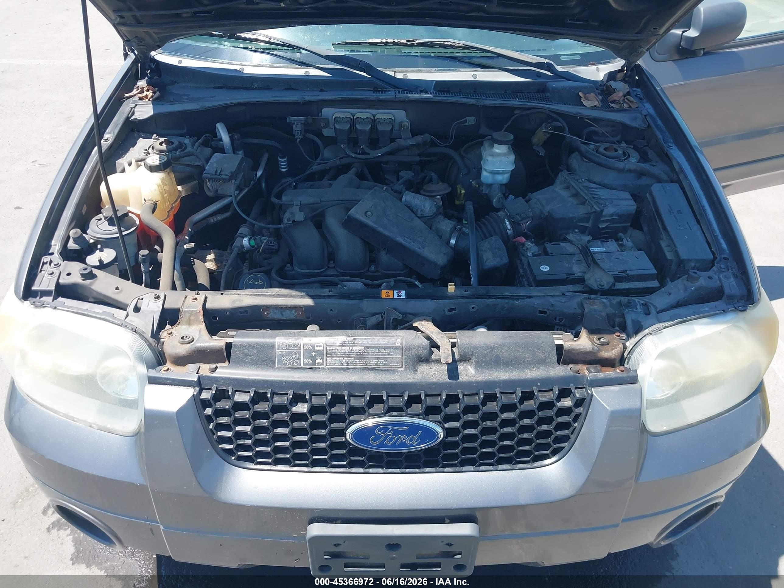 2006 Ford Escape Limited Серый vin: 1FMCU04166KA50530