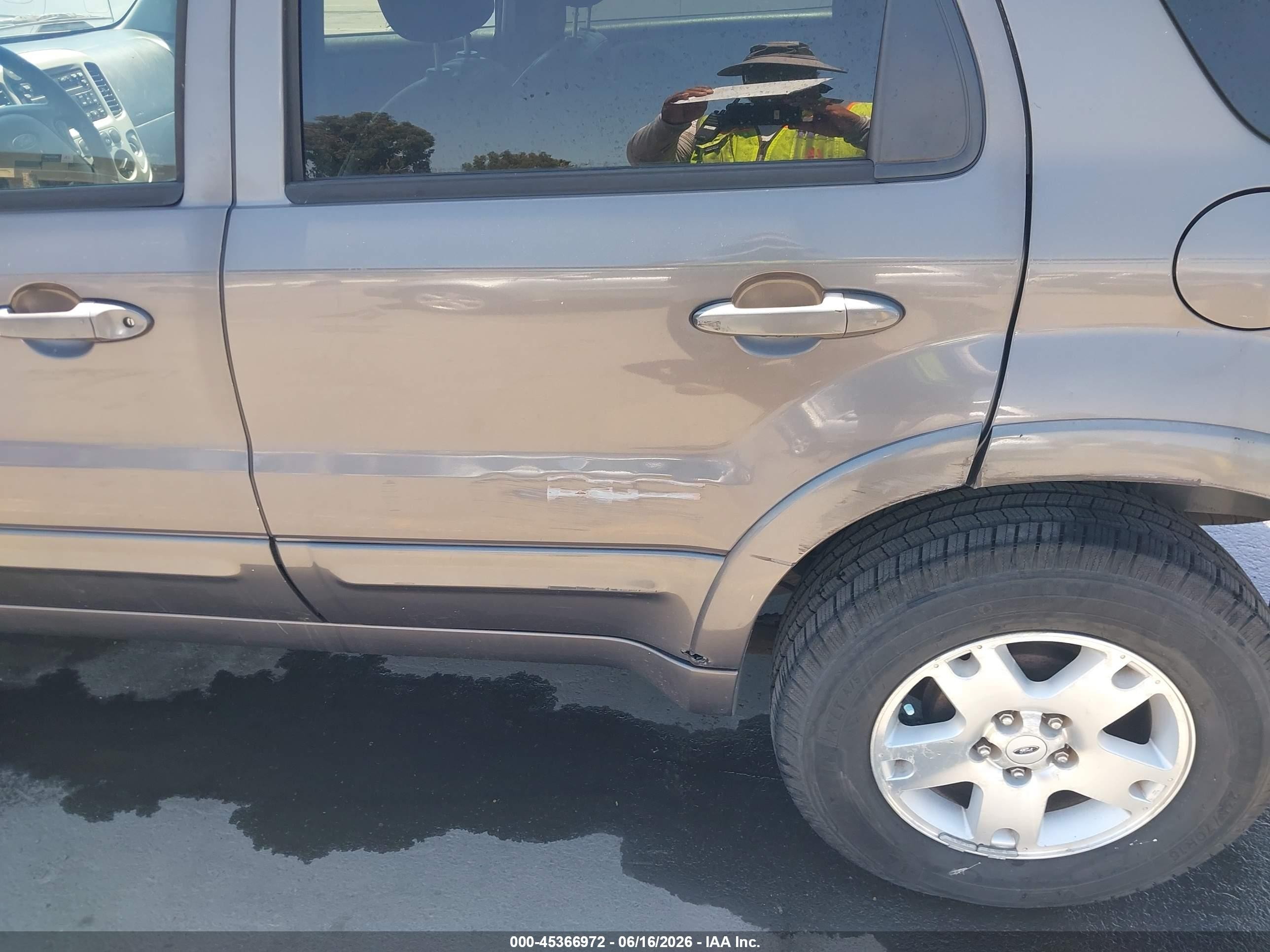 2006 Ford Escape Limited Серый vin: 1FMCU04166KA50530