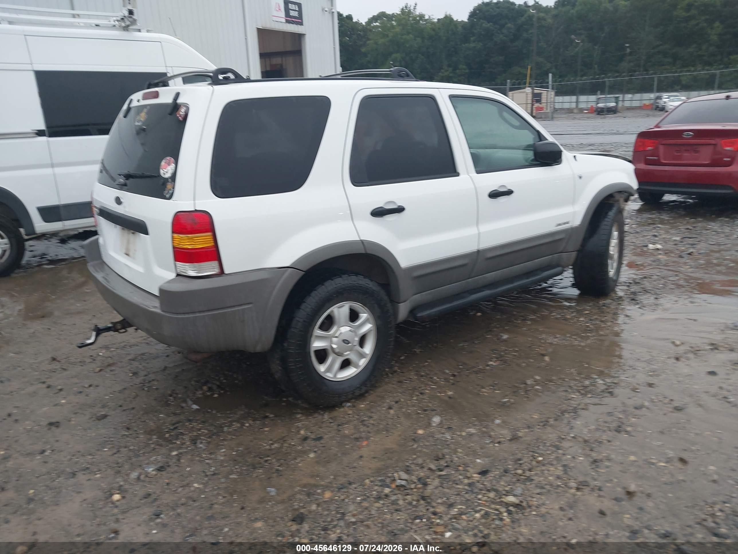 2001 Ford Escape Xlt White vin: 1FMCU04171KA96828