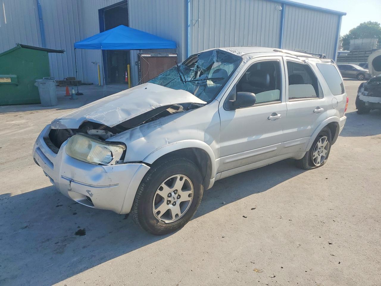 2004 Ford Escape Limited Silver vin: 1FMCU04184KA49117