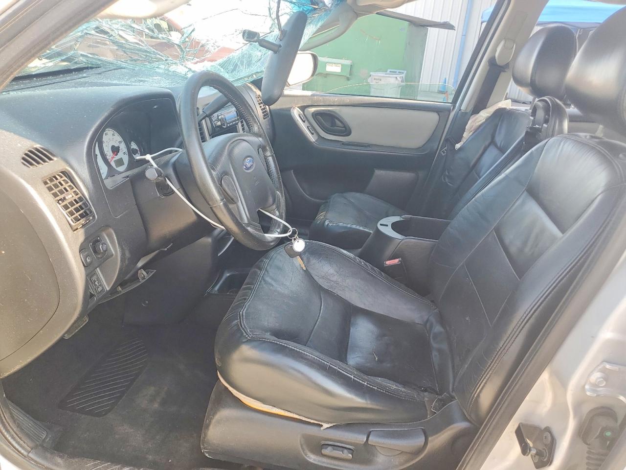 2004 Ford Escape Limited Silver vin: 1FMCU04184KA49117