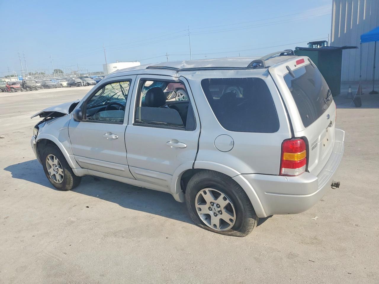 2004 Ford Escape Limited Silver vin: 1FMCU04184KA49117