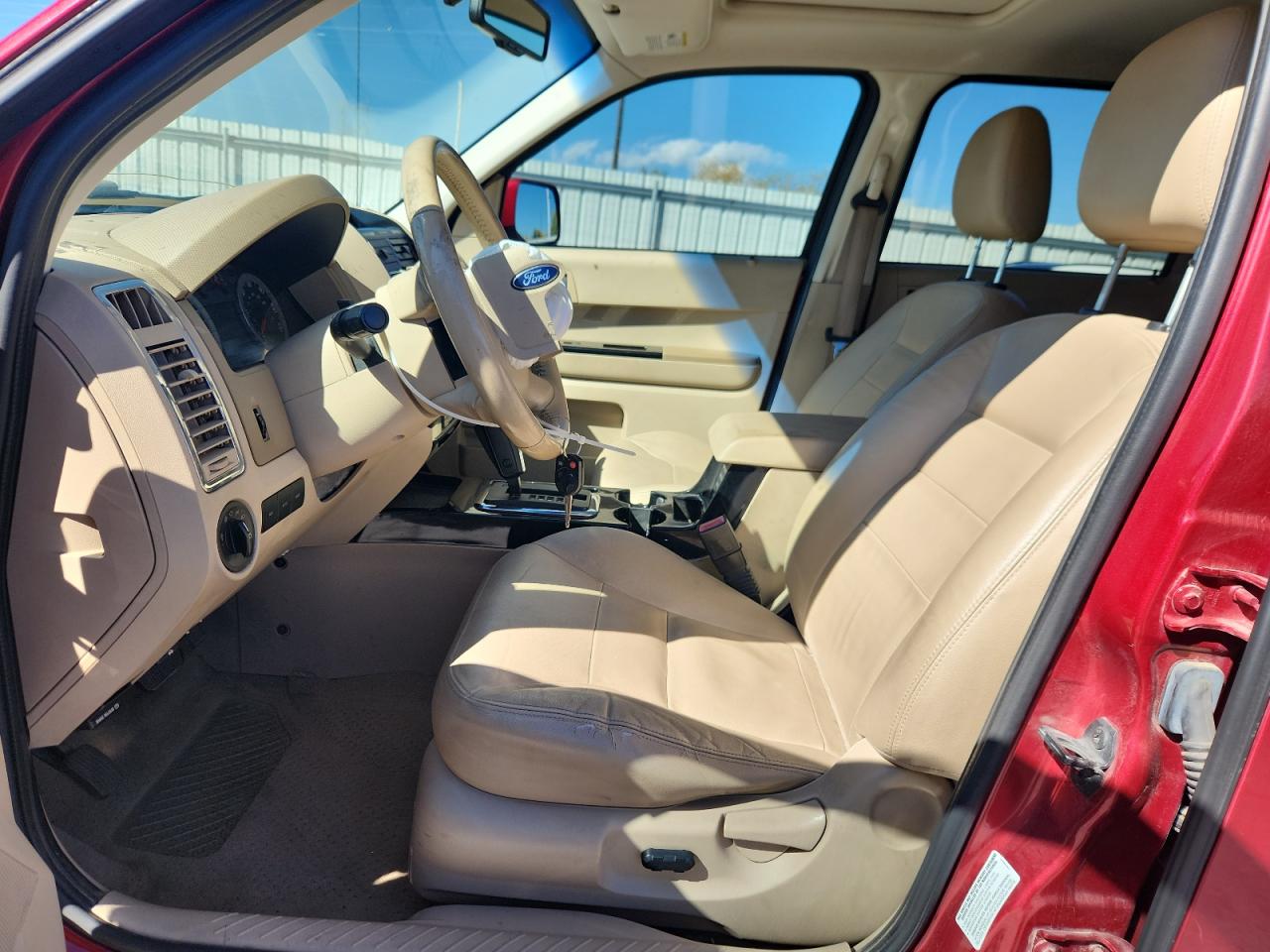 2008 Ford Escape Limited Red vin: 1FMCU04198KD85896