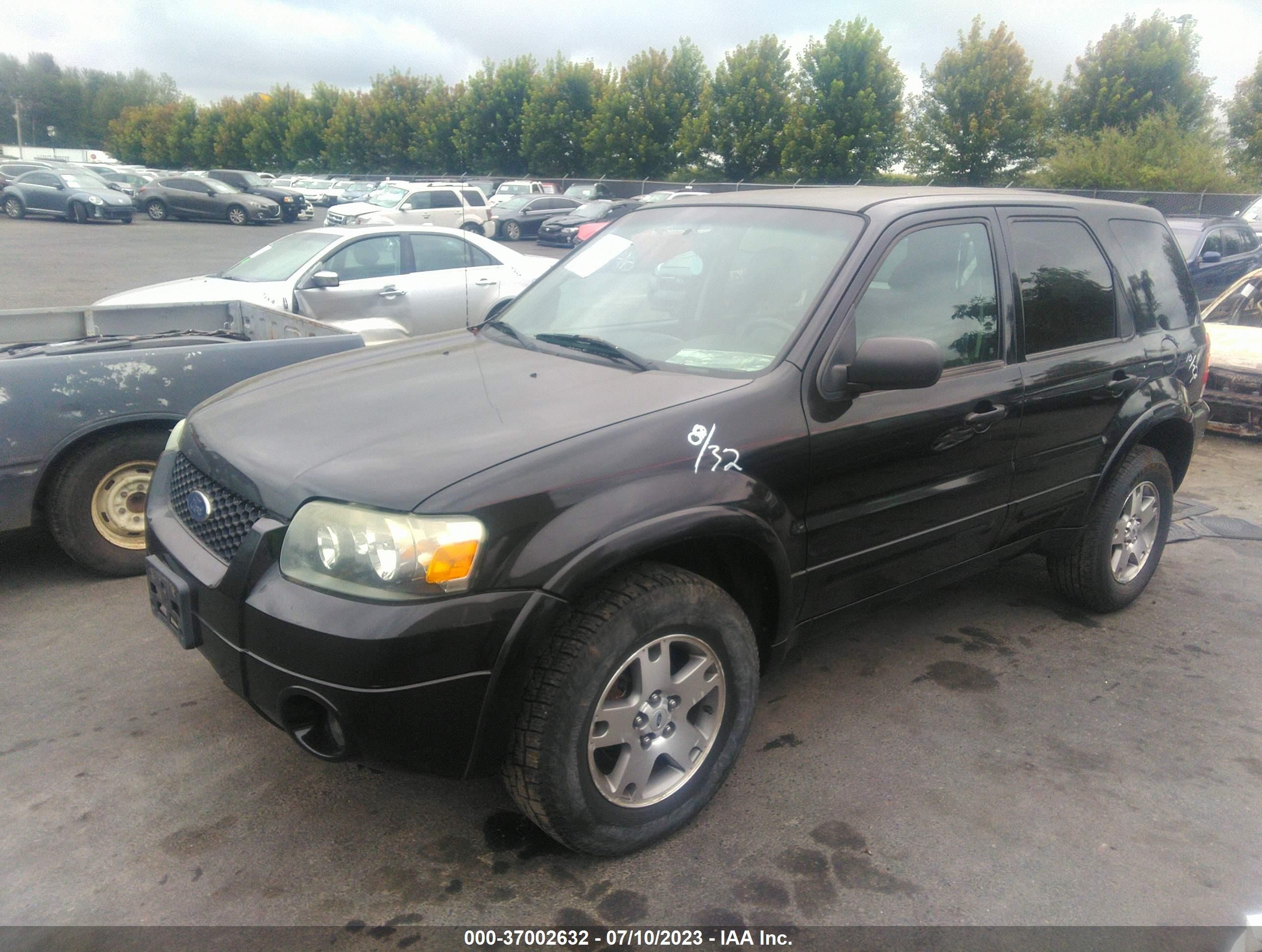 2005 Ford Escape Limited Black vin: 1FMCU041X5KB95097