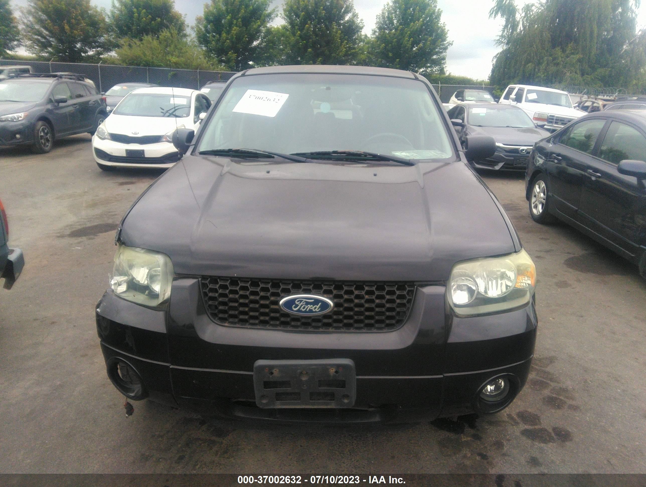 2005 Ford Escape Limited Black vin: 1FMCU041X5KB95097