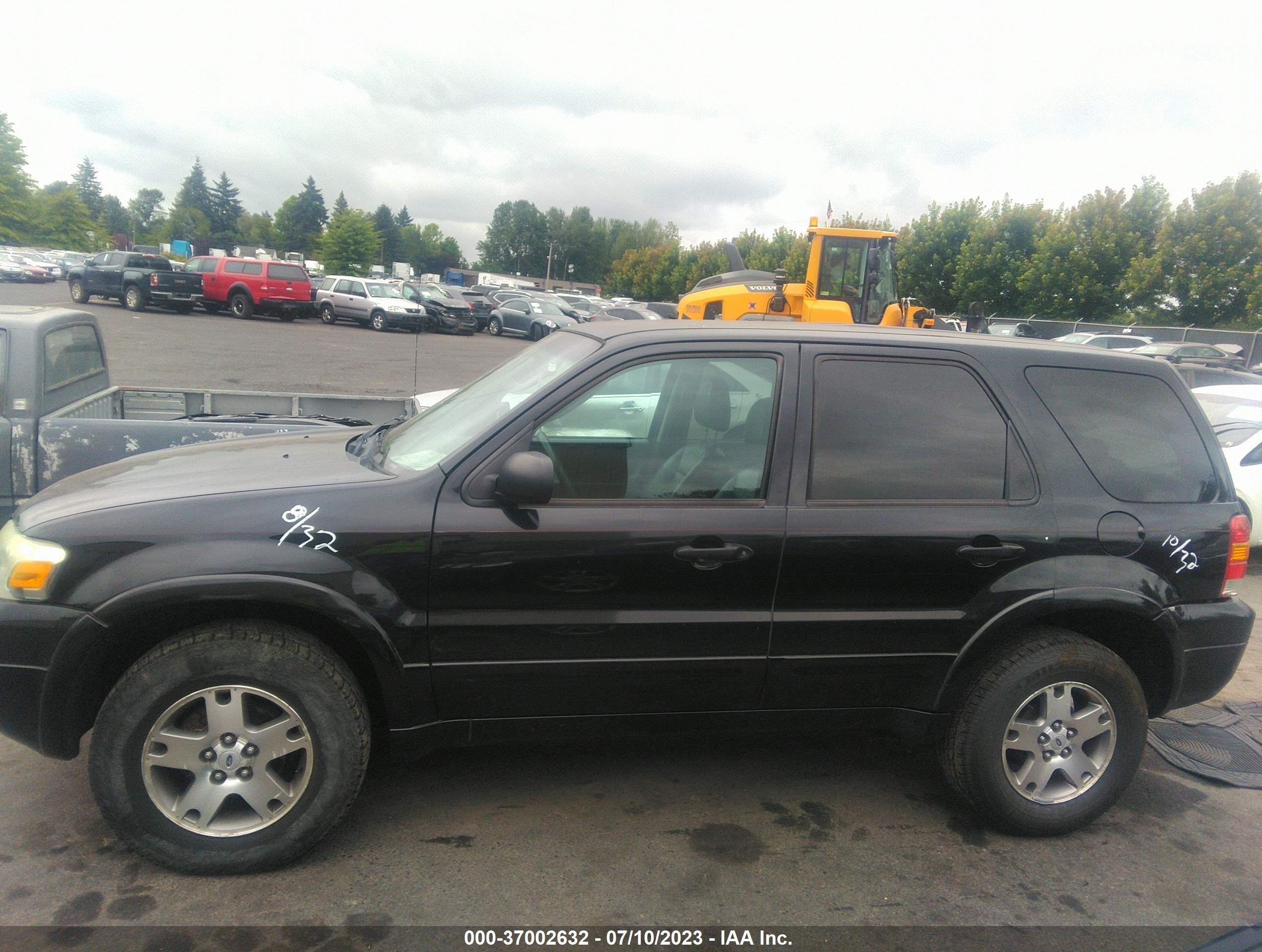 2005 Ford Escape Limited Black vin: 1FMCU041X5KB95097