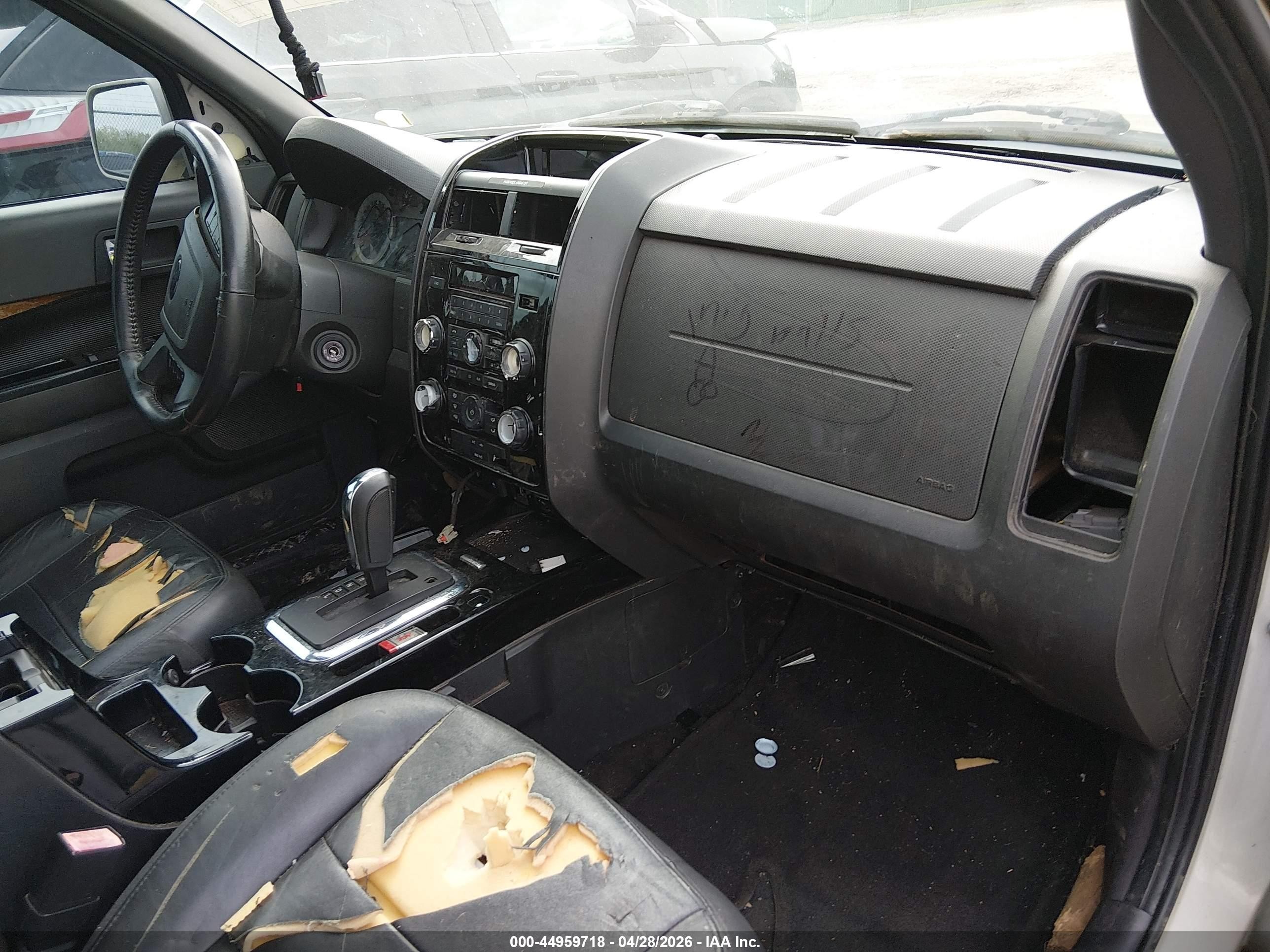 2009 Ford Escape Limited Cream vin: 1FMCU04769KA03524