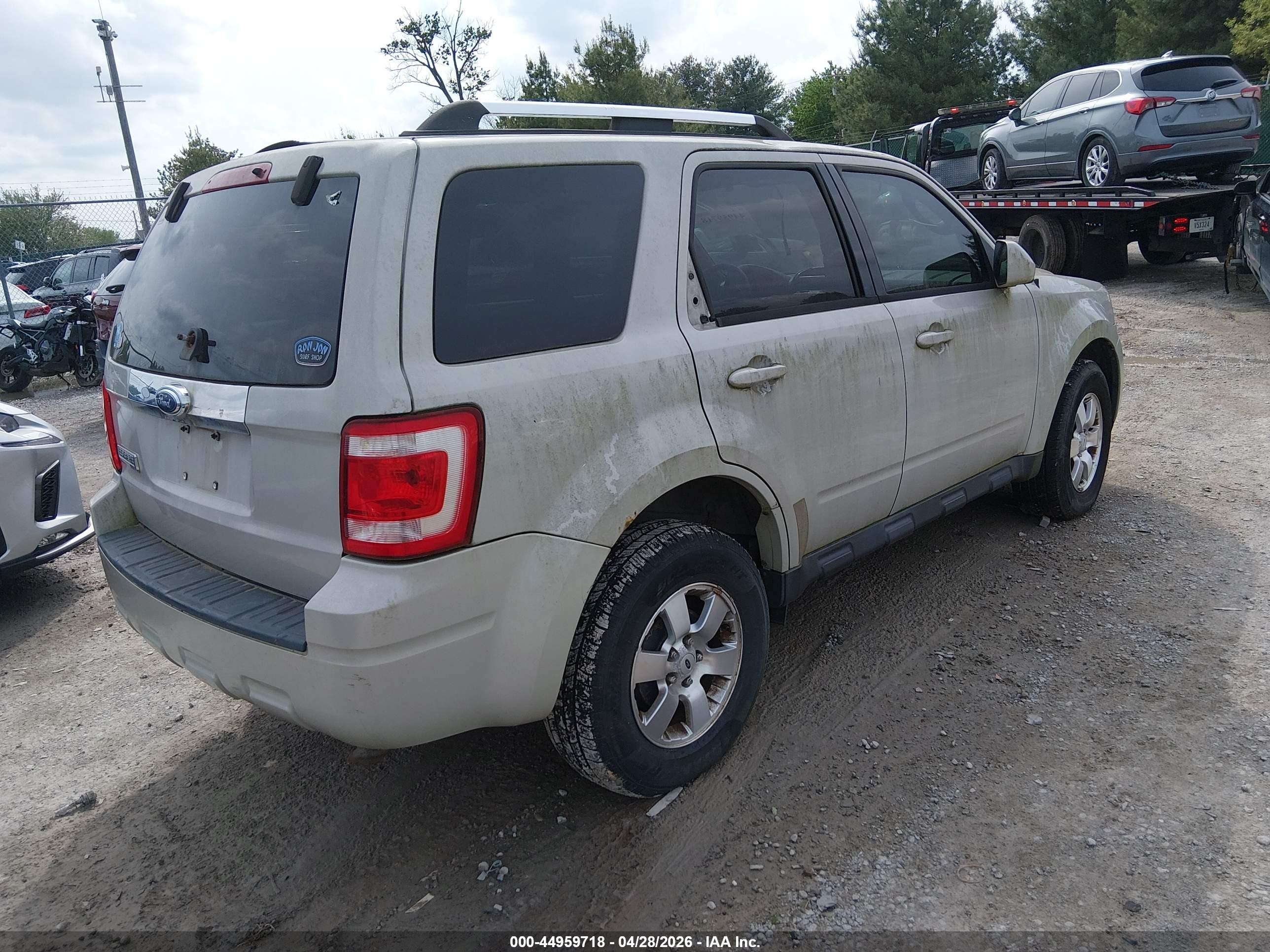 2009 Ford Escape Limited Cream vin: 1FMCU04769KA03524