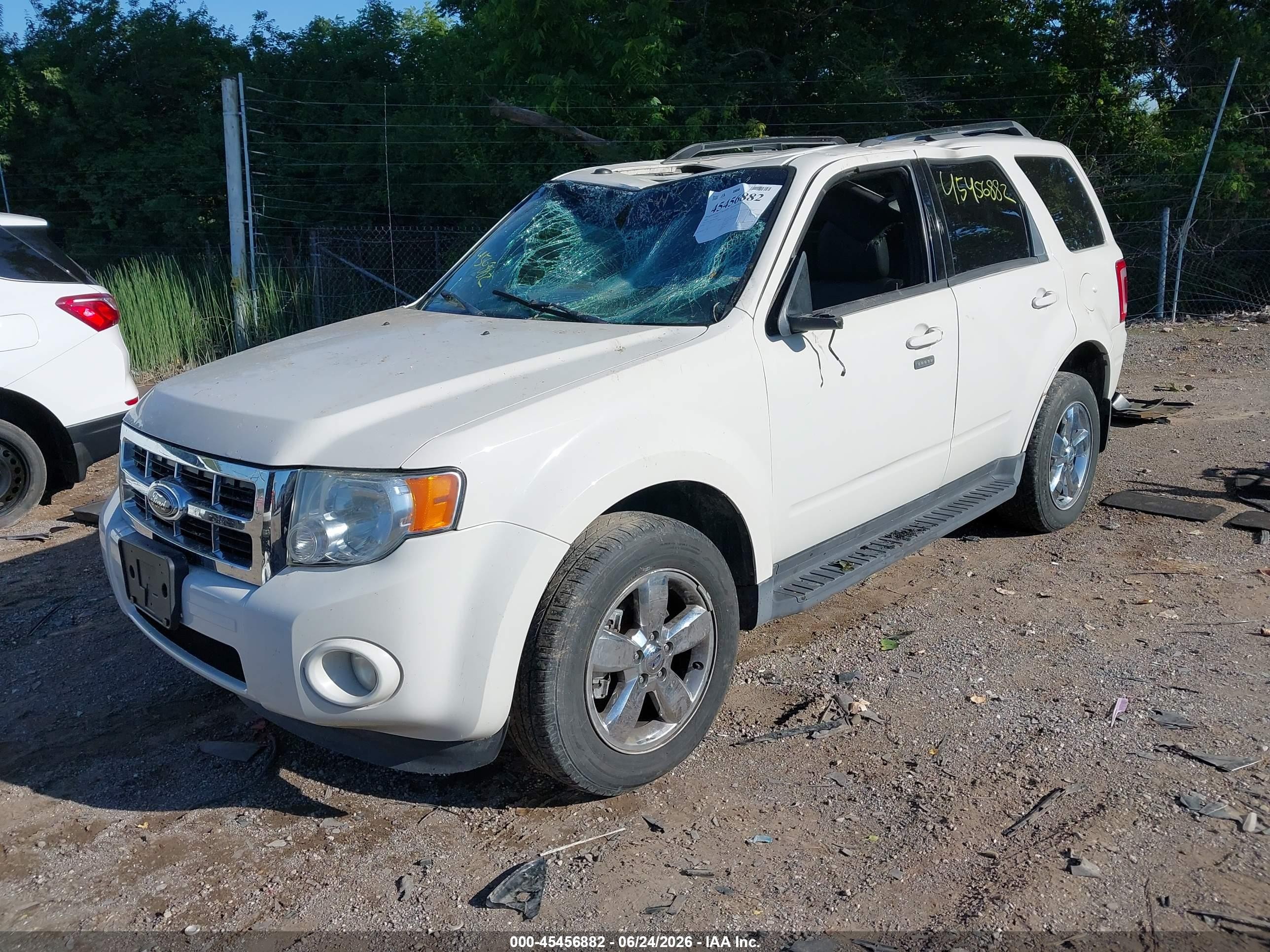 2009 Ford Escape Limited White vin: 1FMCU04779KC66637